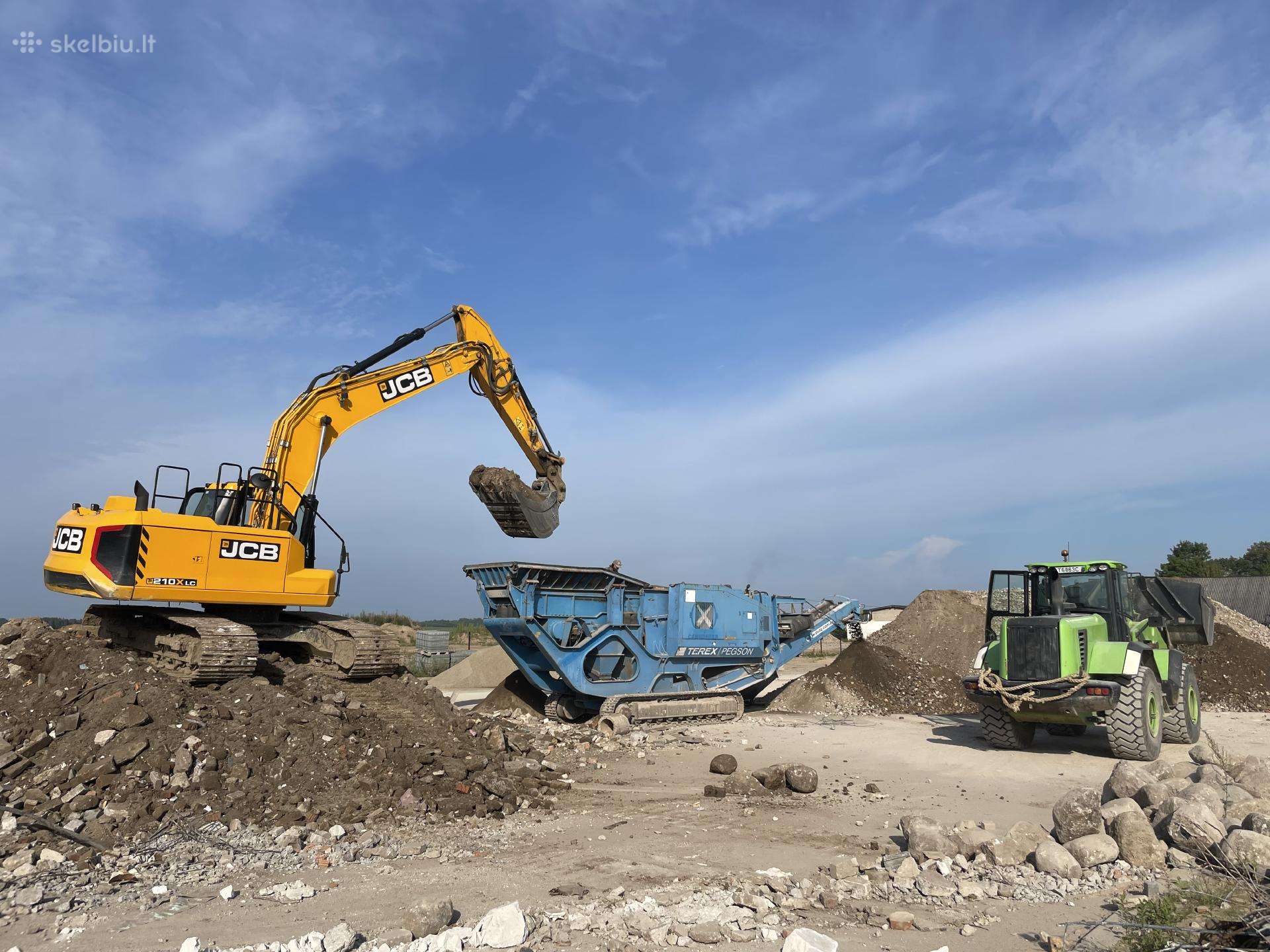 Terex Terex chieftain, storage and loading equipment rental