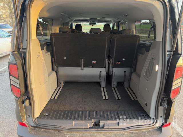 Ford Tourneo Custom, passenger minibus