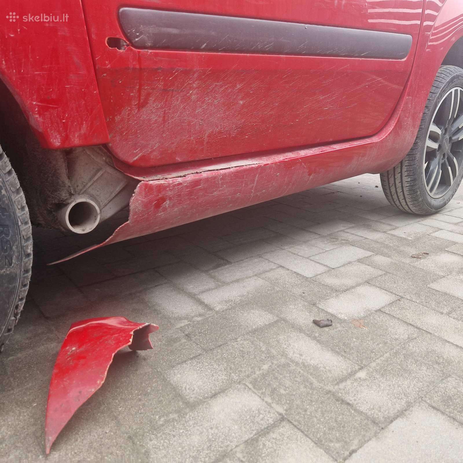 Visų automobilių plastmasių remontas.