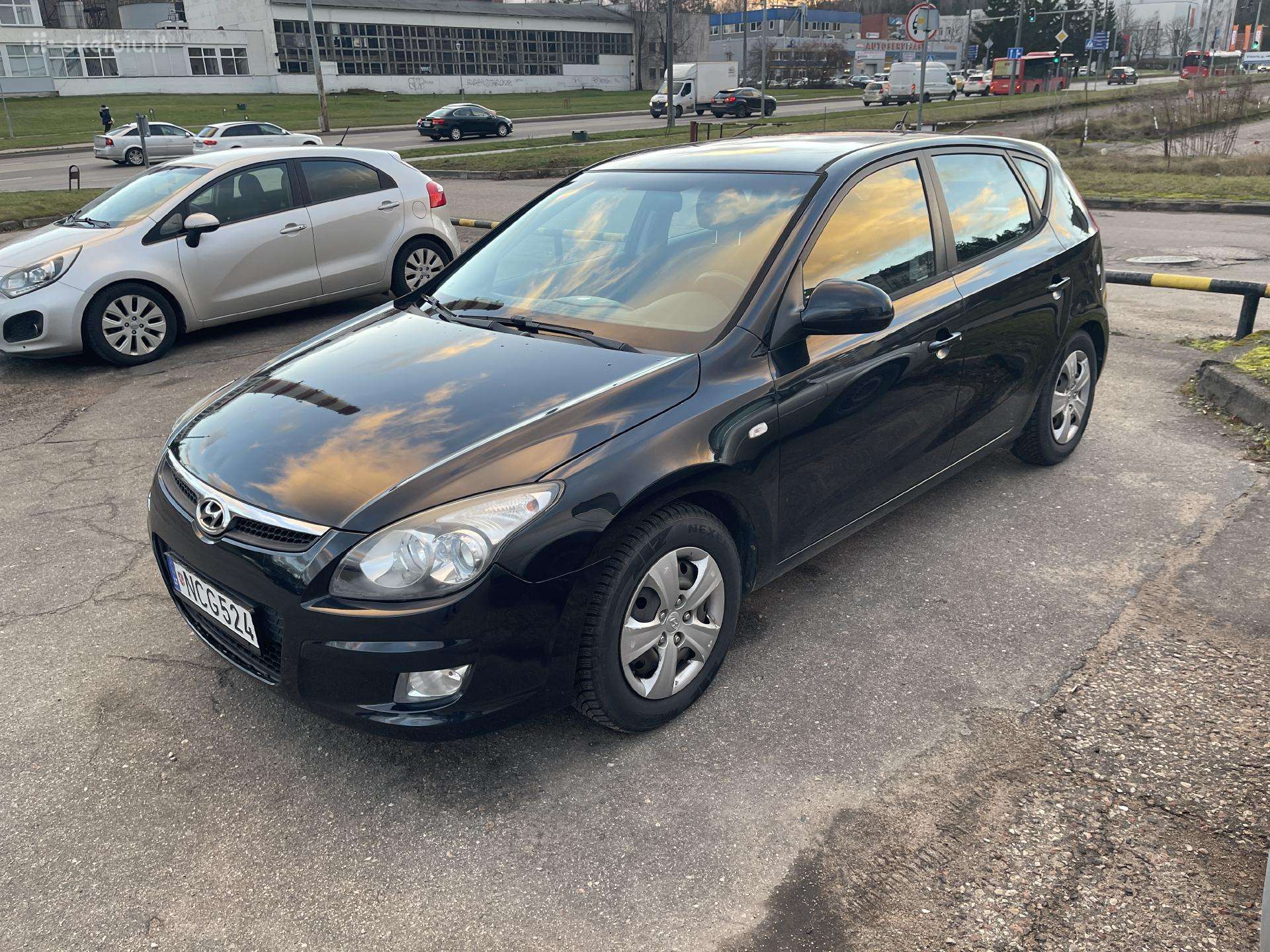 Kia -kita-, hatchback