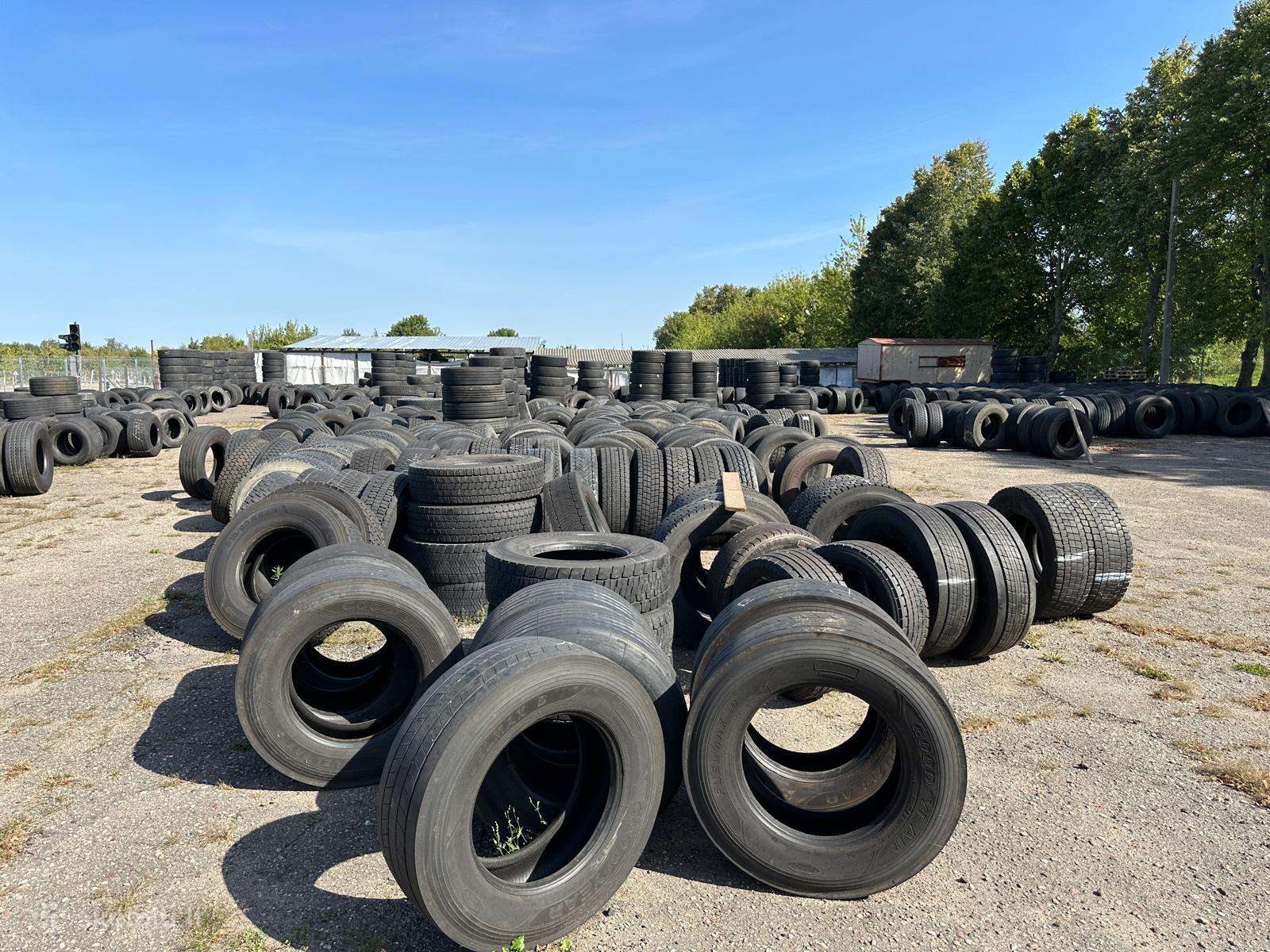 Continental, всесезонные 315/80 R22