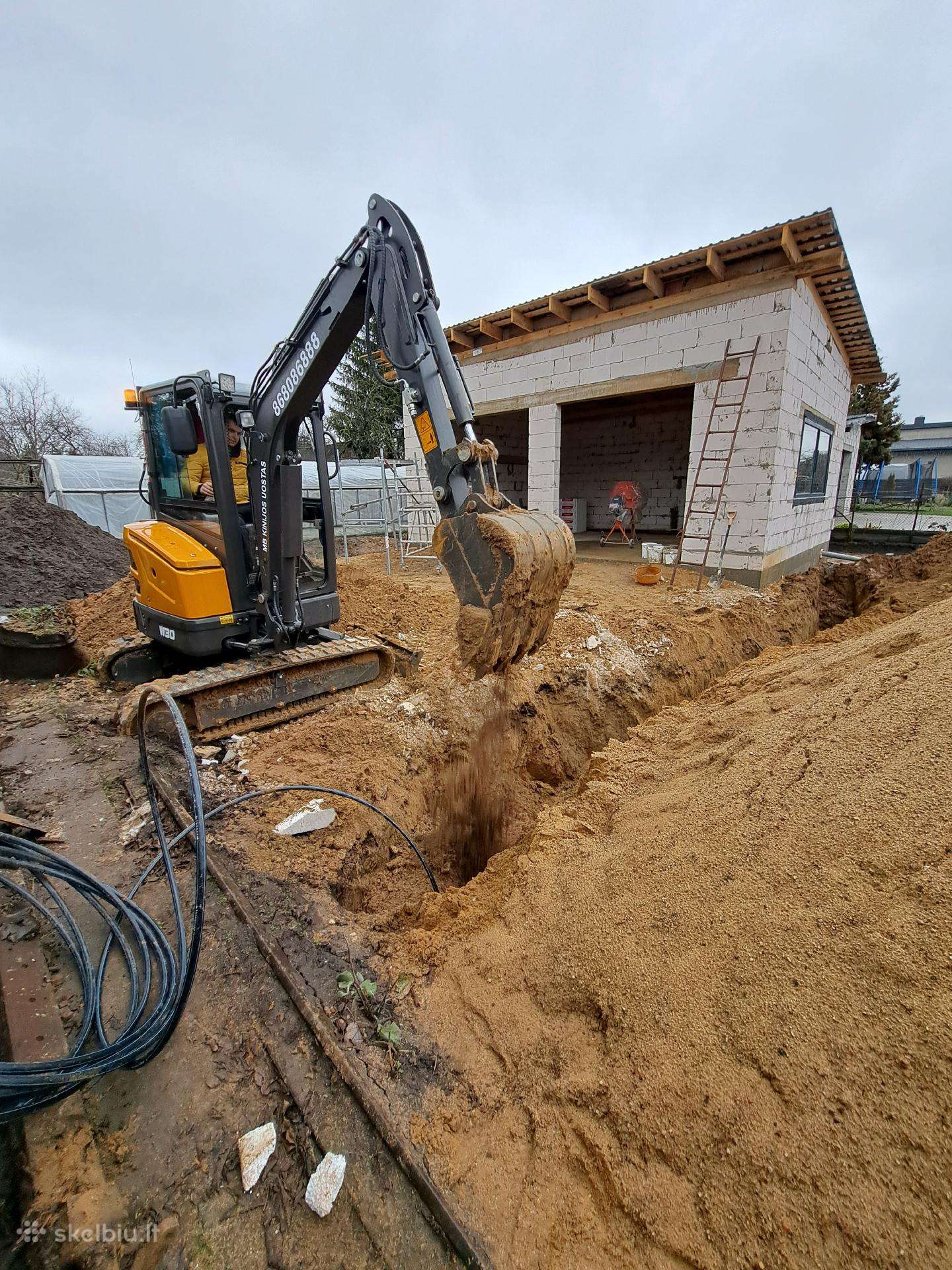 Eskavatoriaus/bobcat nuoma su operatoriumi
