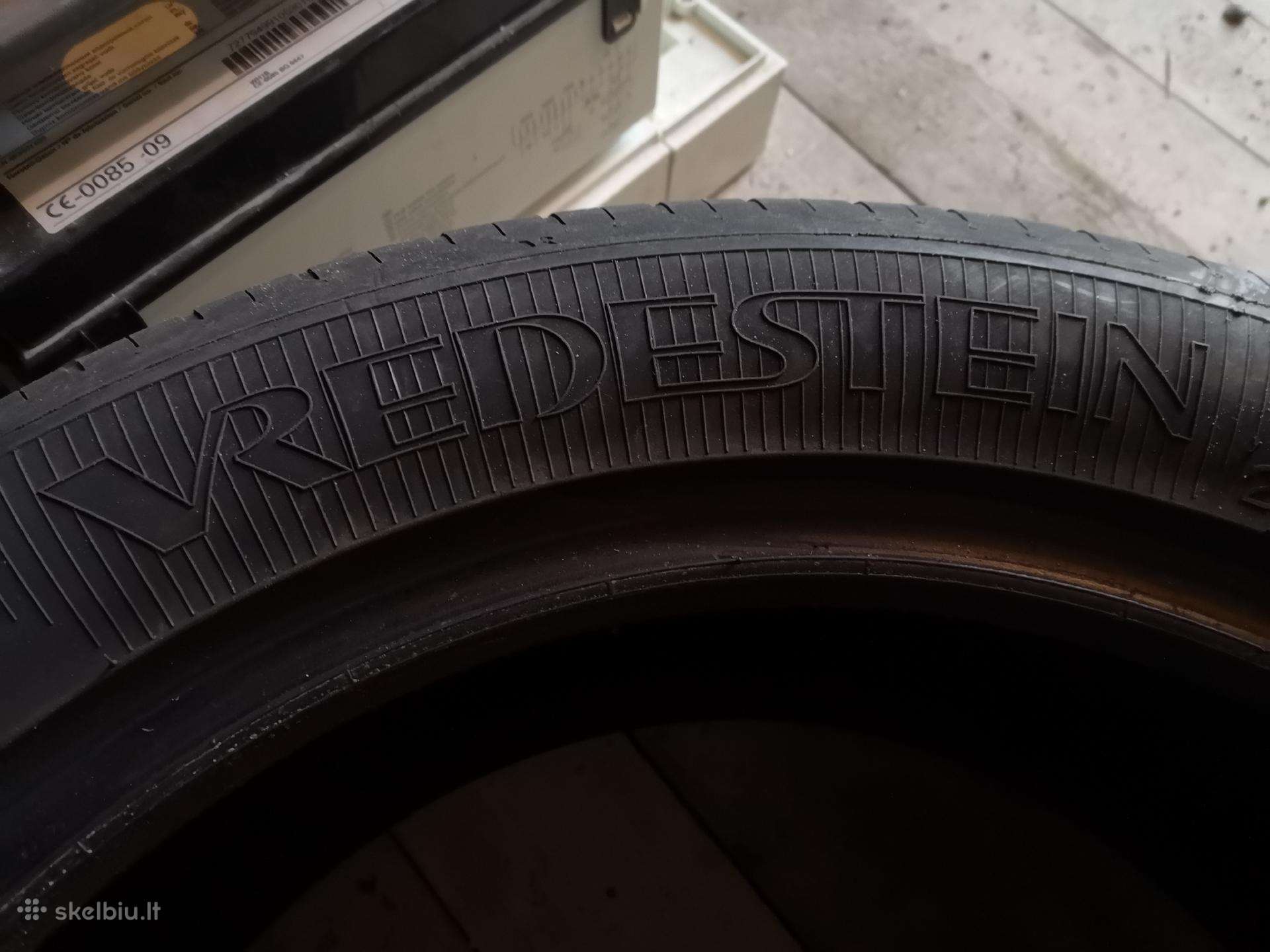 Michelin, universalios 215/65 R17