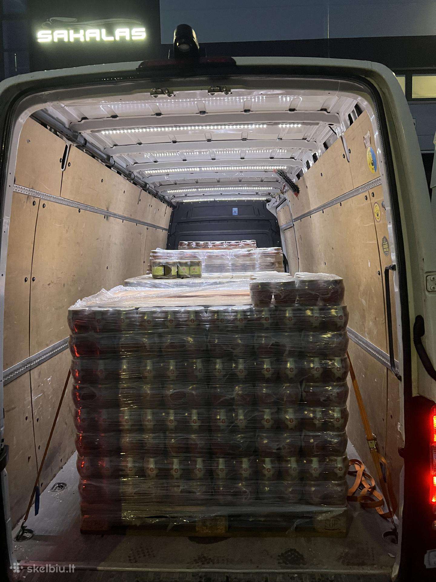 Krovinių pervežimas , perkraustymas 247