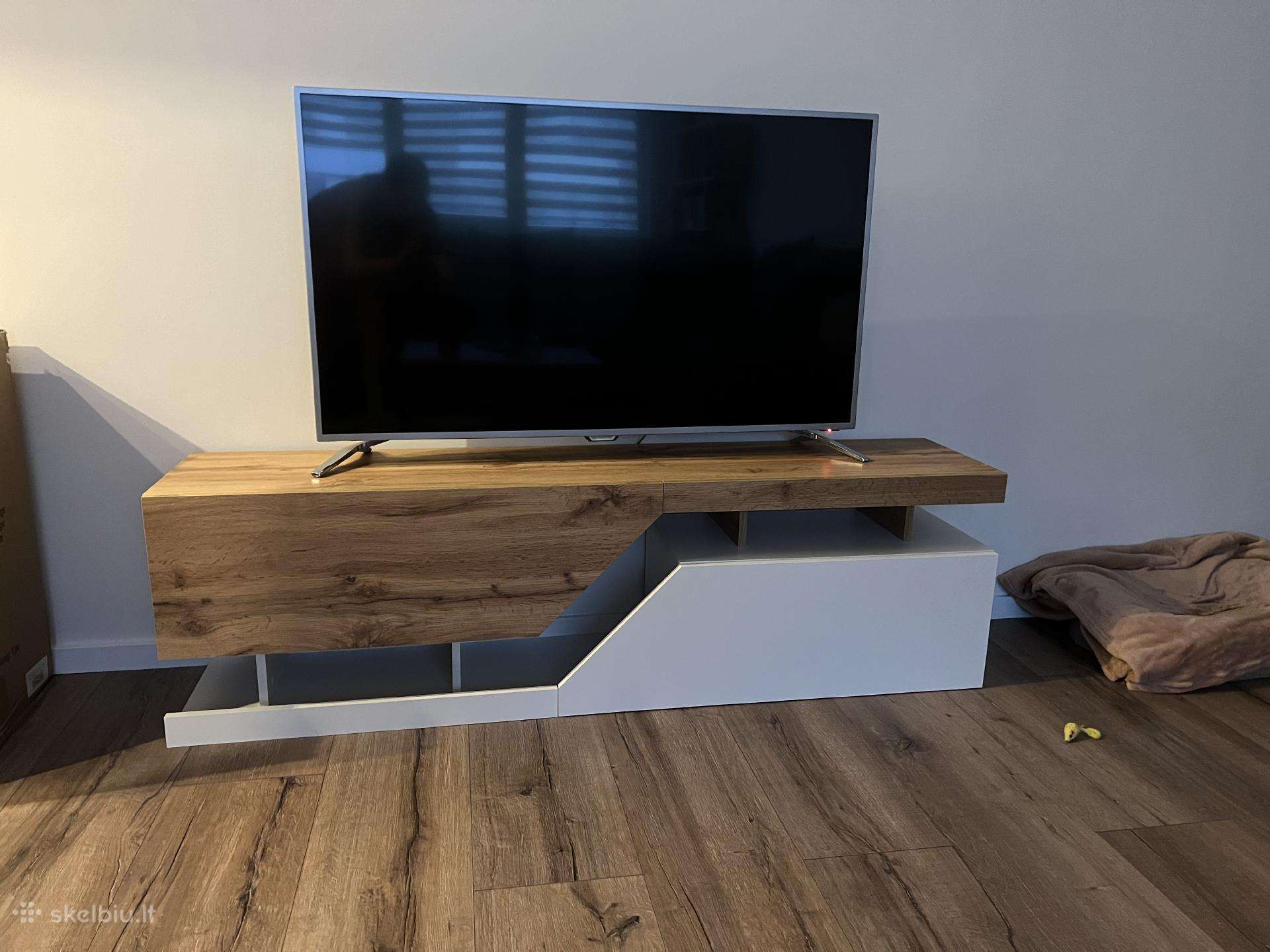 TV staliukas/ komoda.