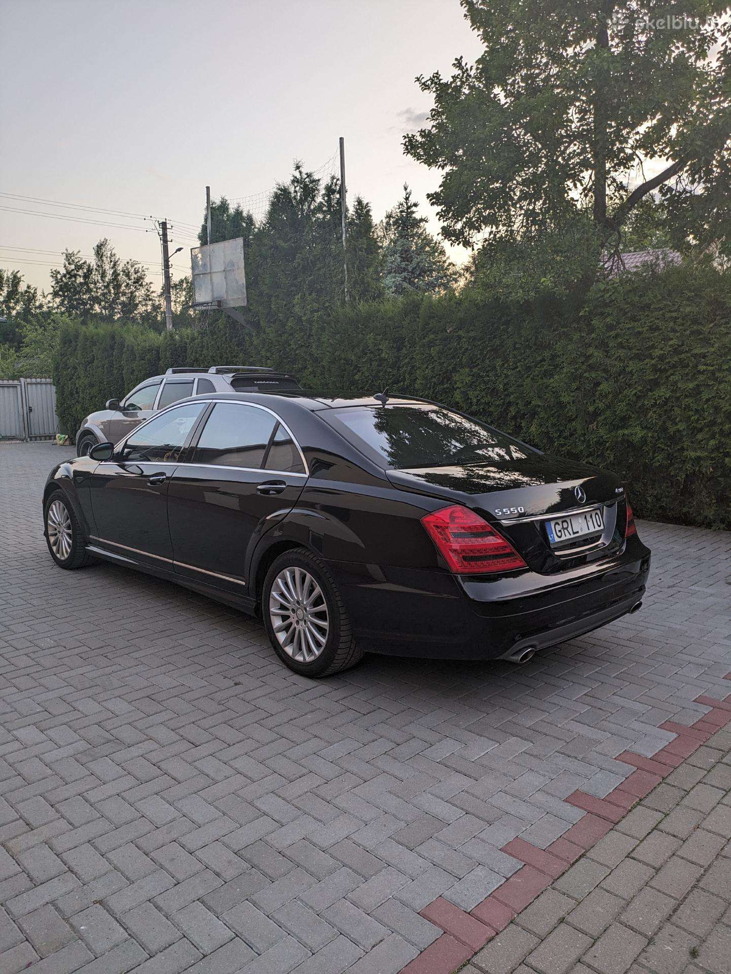 MB S 5.5l 284kw 4matic long 13l/100km Duju