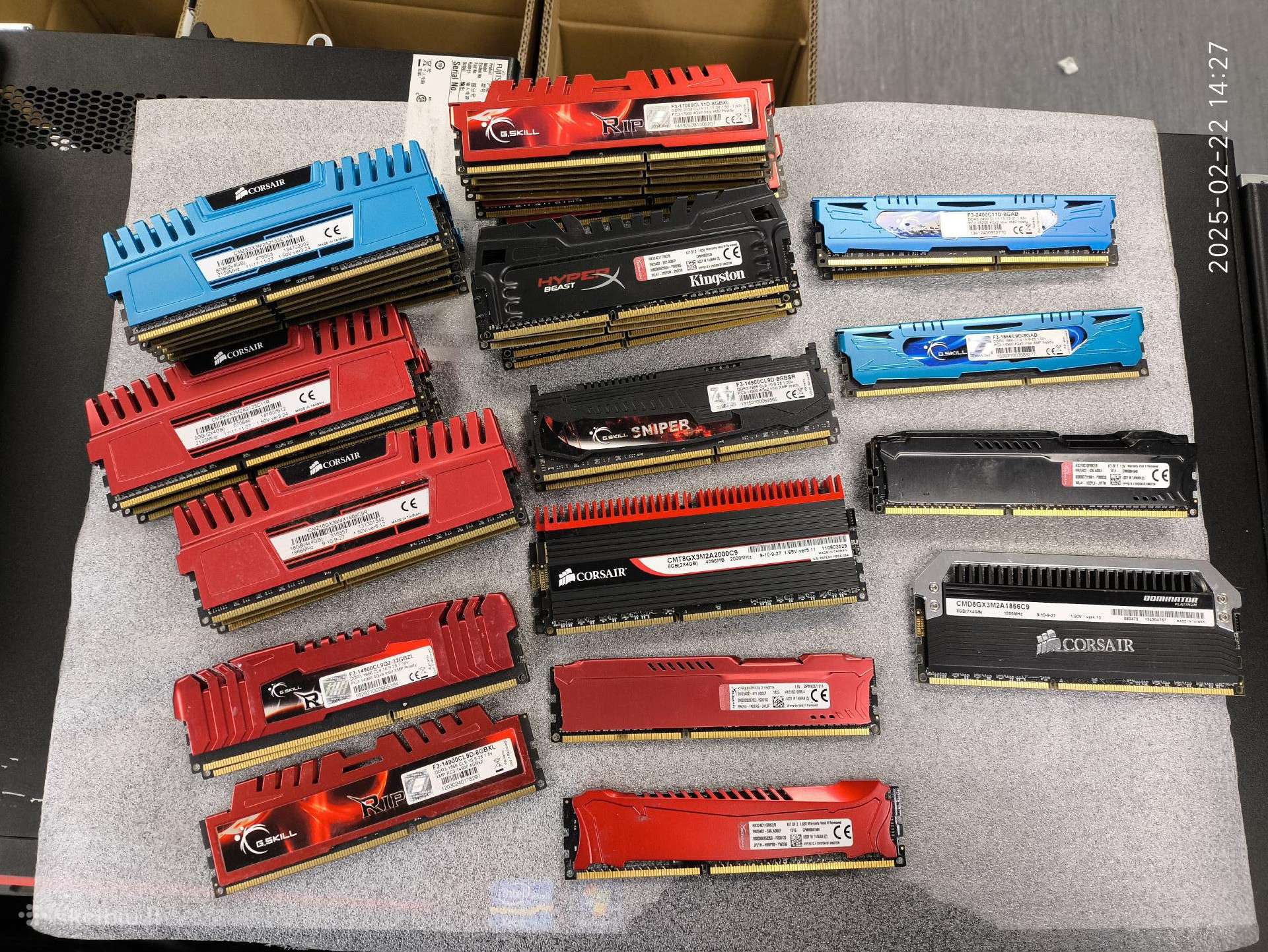 Ddr34gb-8gbsuradiatoriaisRetiiki2400mhz