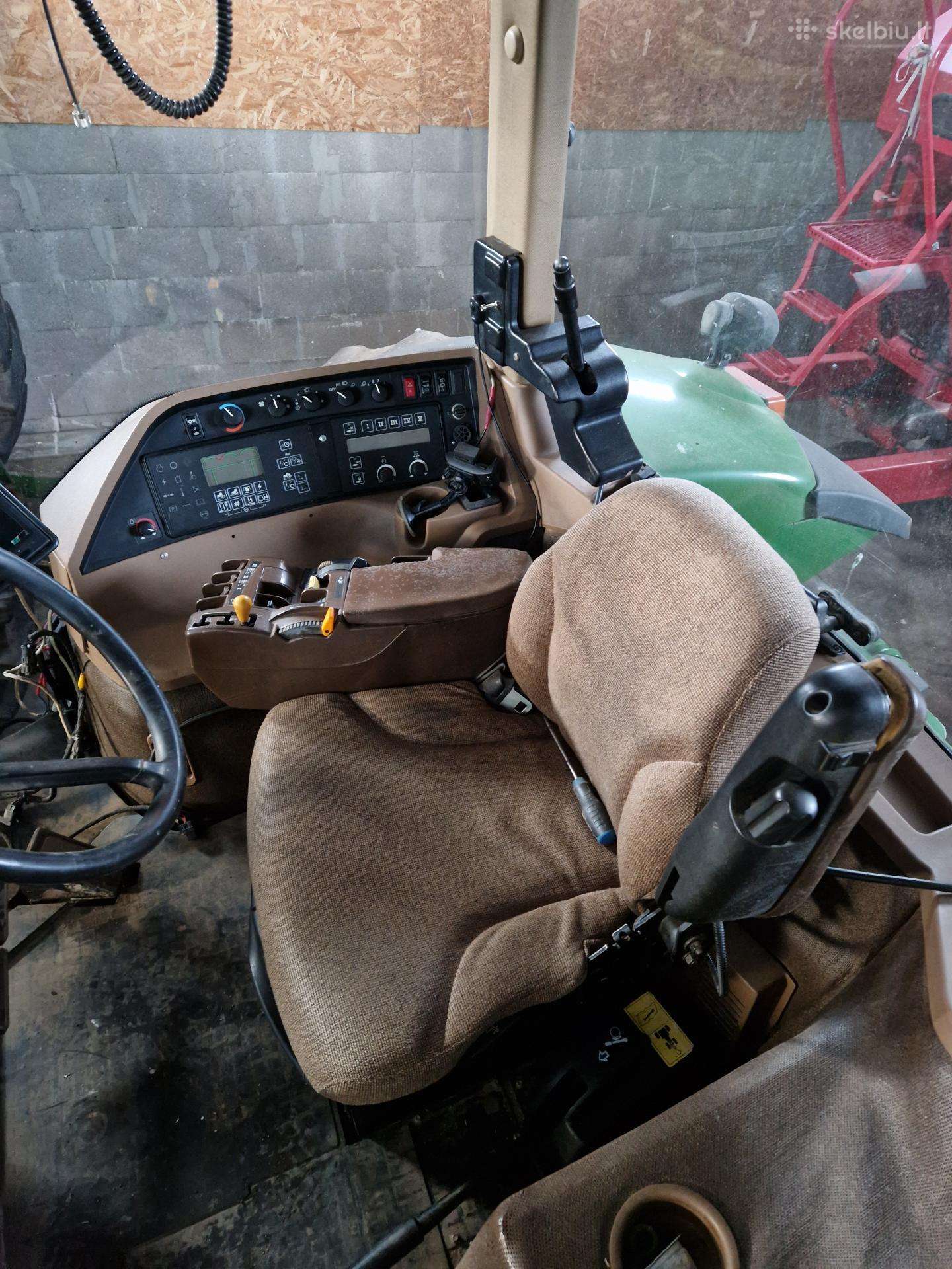 John Deere 8320, тракторы