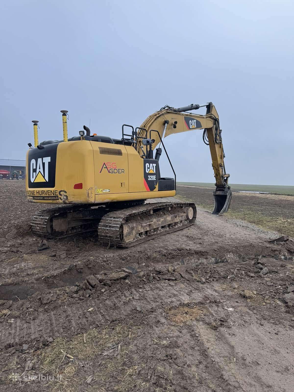 Cat 320E, экскаваторы