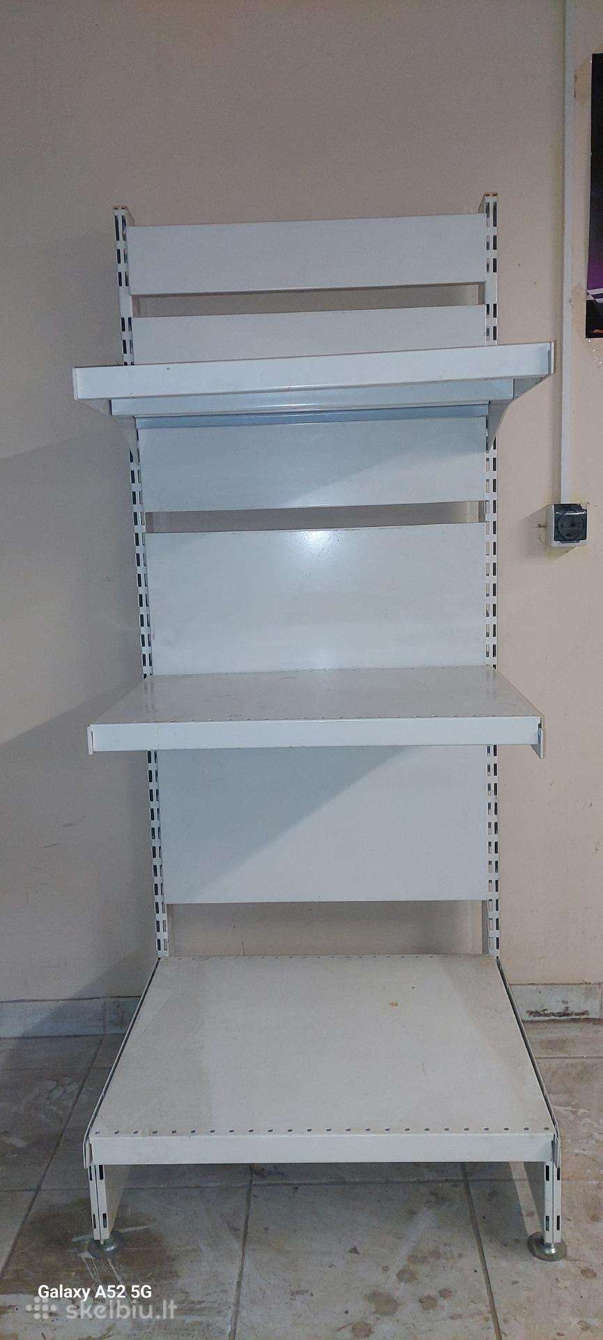 Metaline lentyna, stelažas