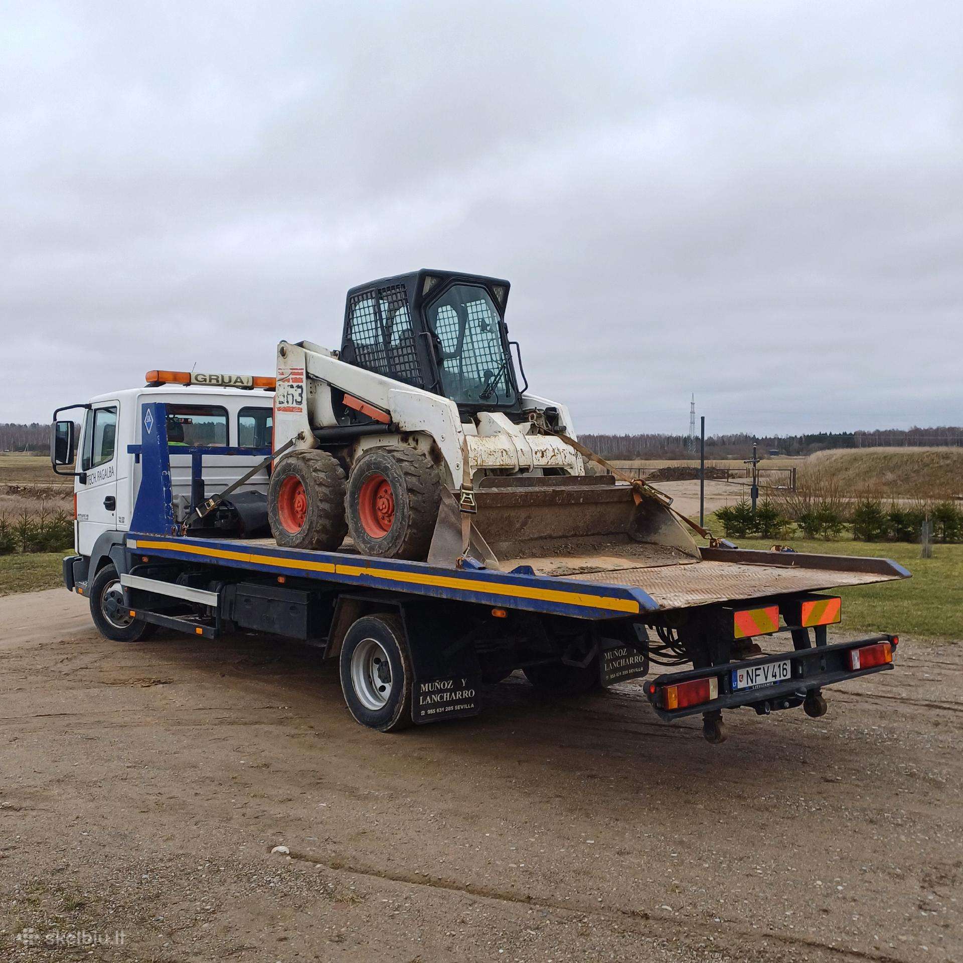 Bobcat E45, construction and road construction equipment rental