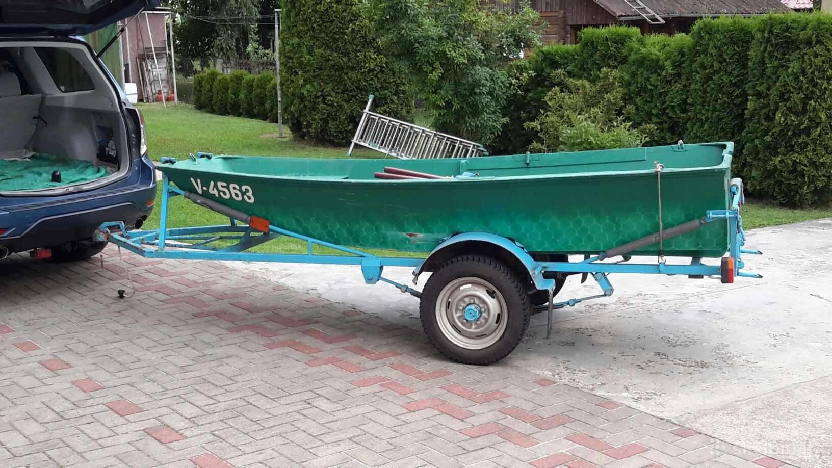 Valtis su priekaba