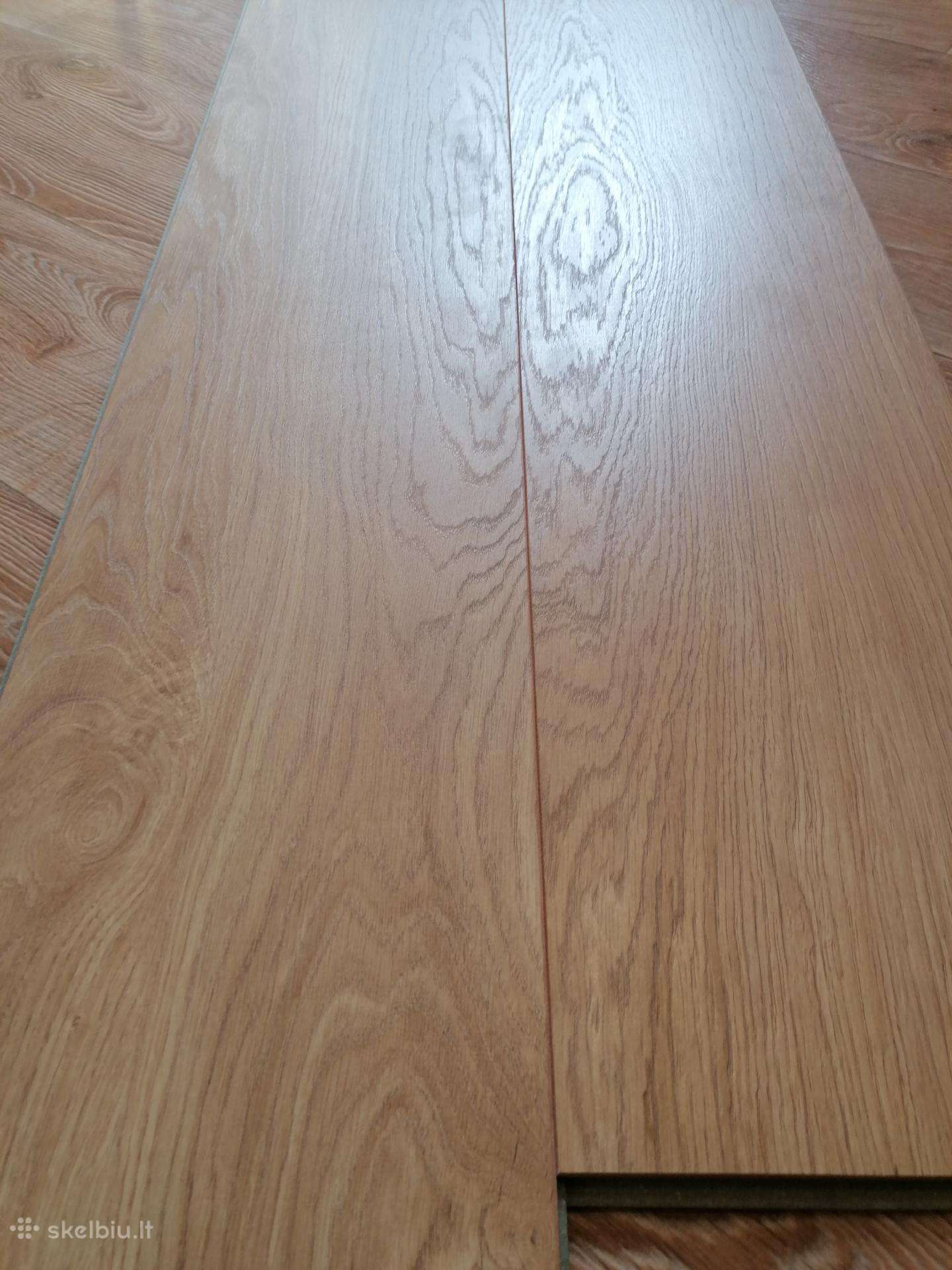 Atliko naujo laminato, vinilo