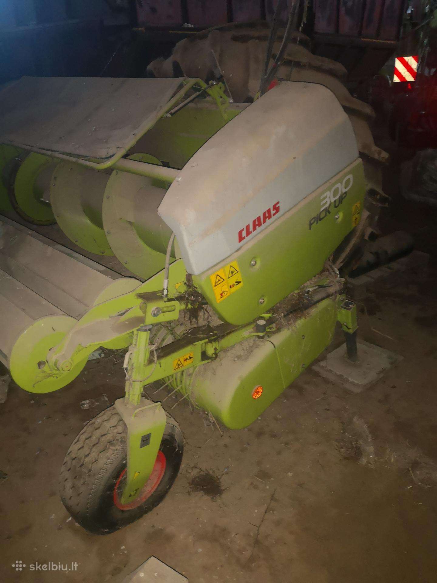Claas 840, self-propelled mower conditioners