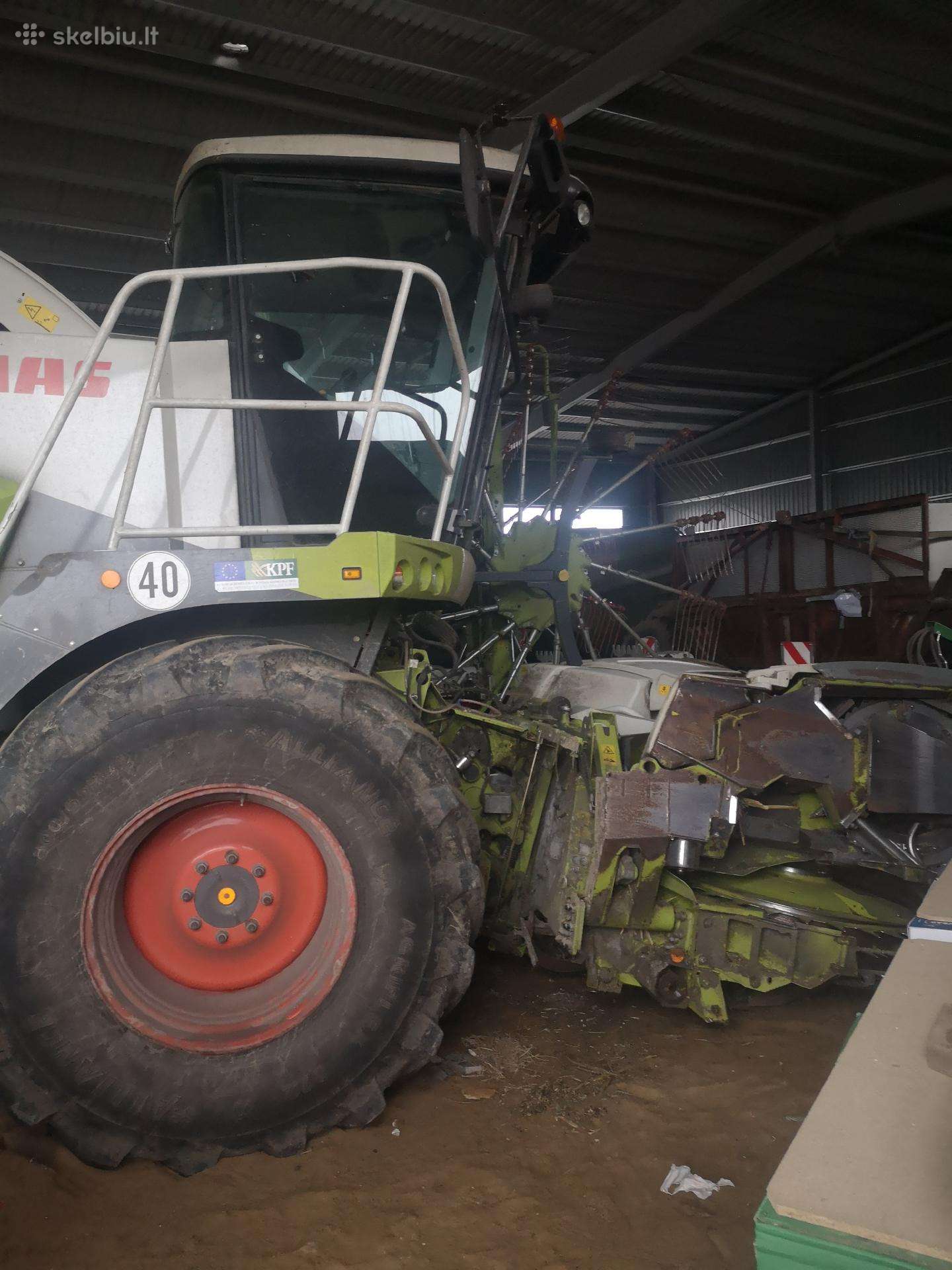 Claas 840, self-propelled mower conditioners