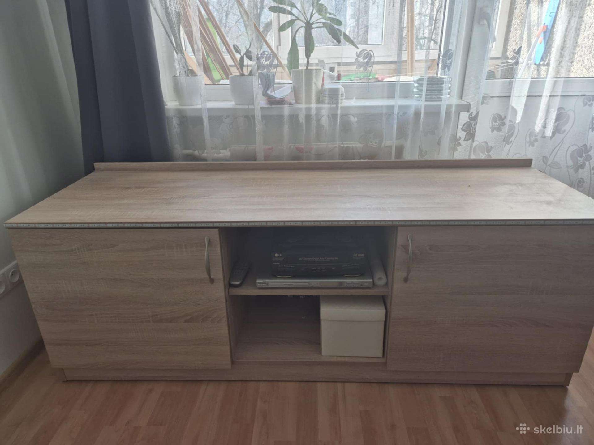 TV staliukas