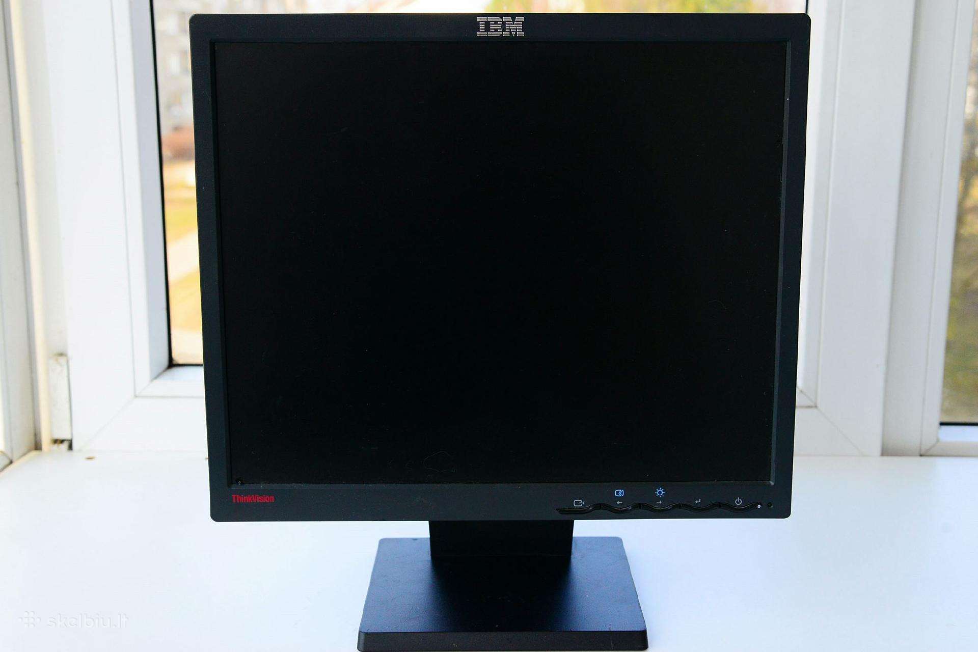 Parduodamas monitorius Ibm Thinkvision T115 15"