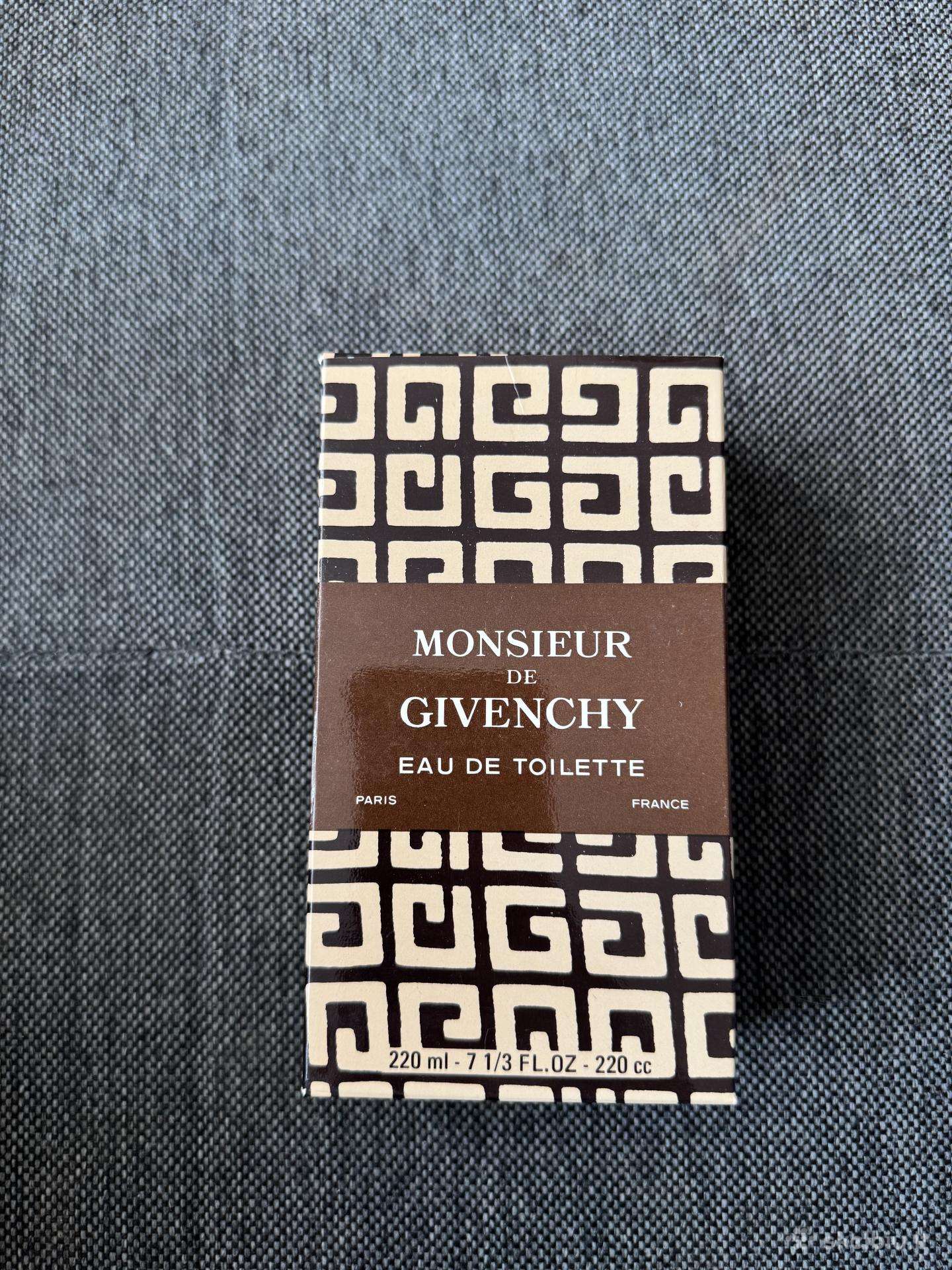 Monsieur de givenchy kvepalai