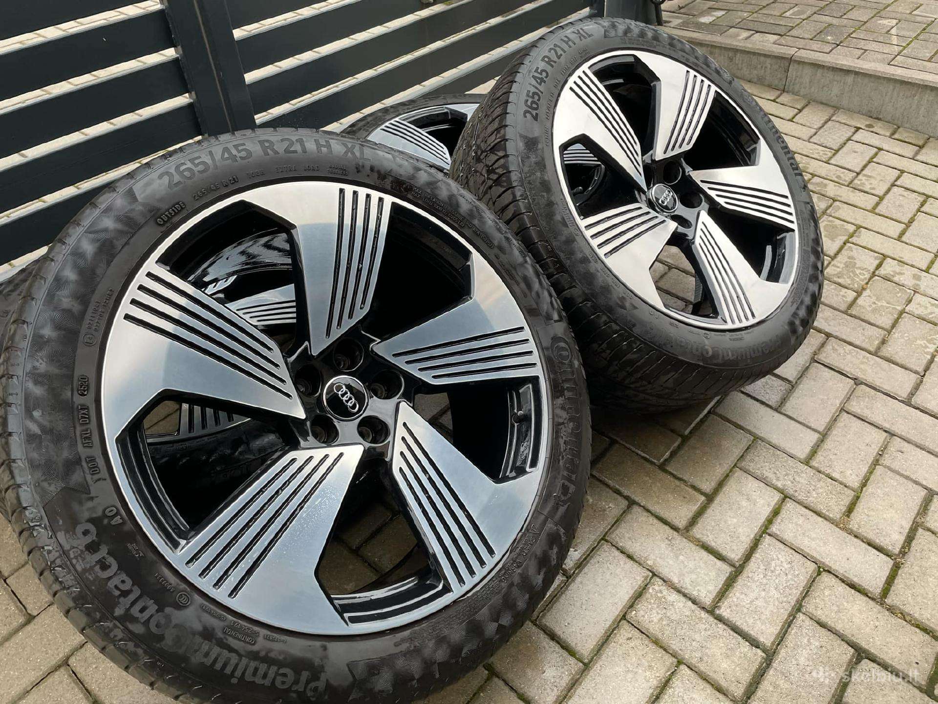 Audi, vieglmetāla, R21 | A27827625
