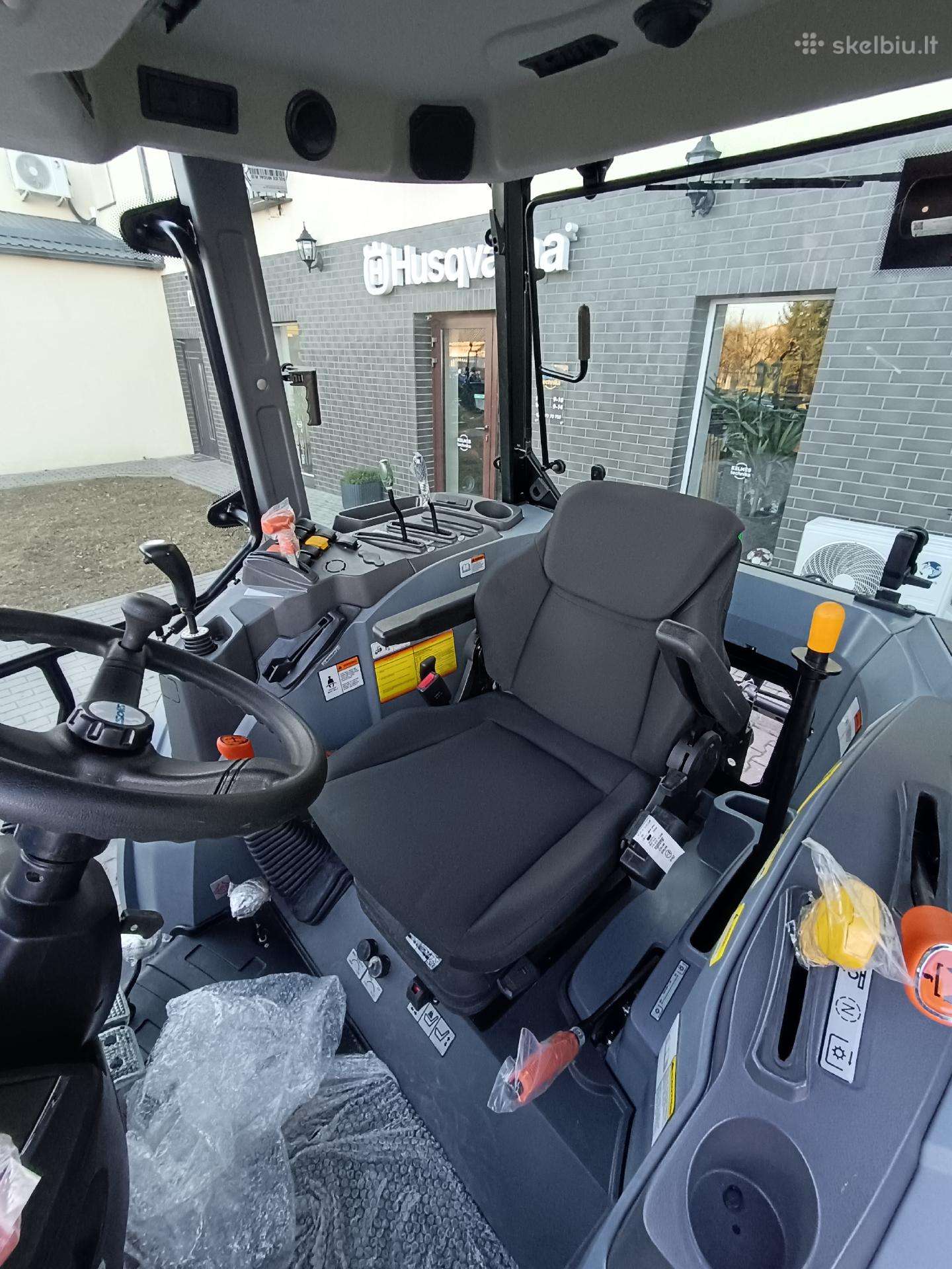 Solis S90 SHUTTLE XL, tractors