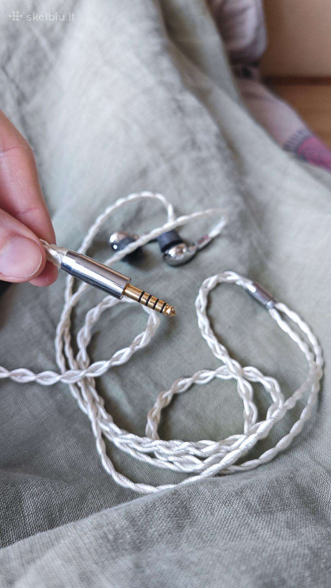 Kabeliai 2pin - 4.4mm ir 2x 3.5mm - 6.3mm arba Xlr