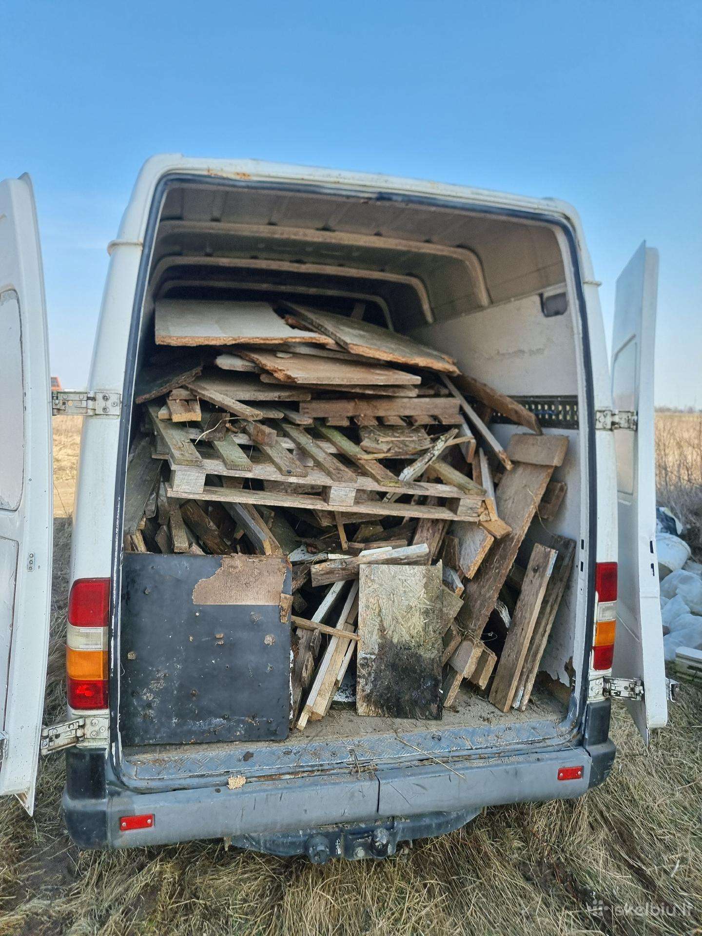 Konkurencingas Kroviniu pervezimas perkraustymas