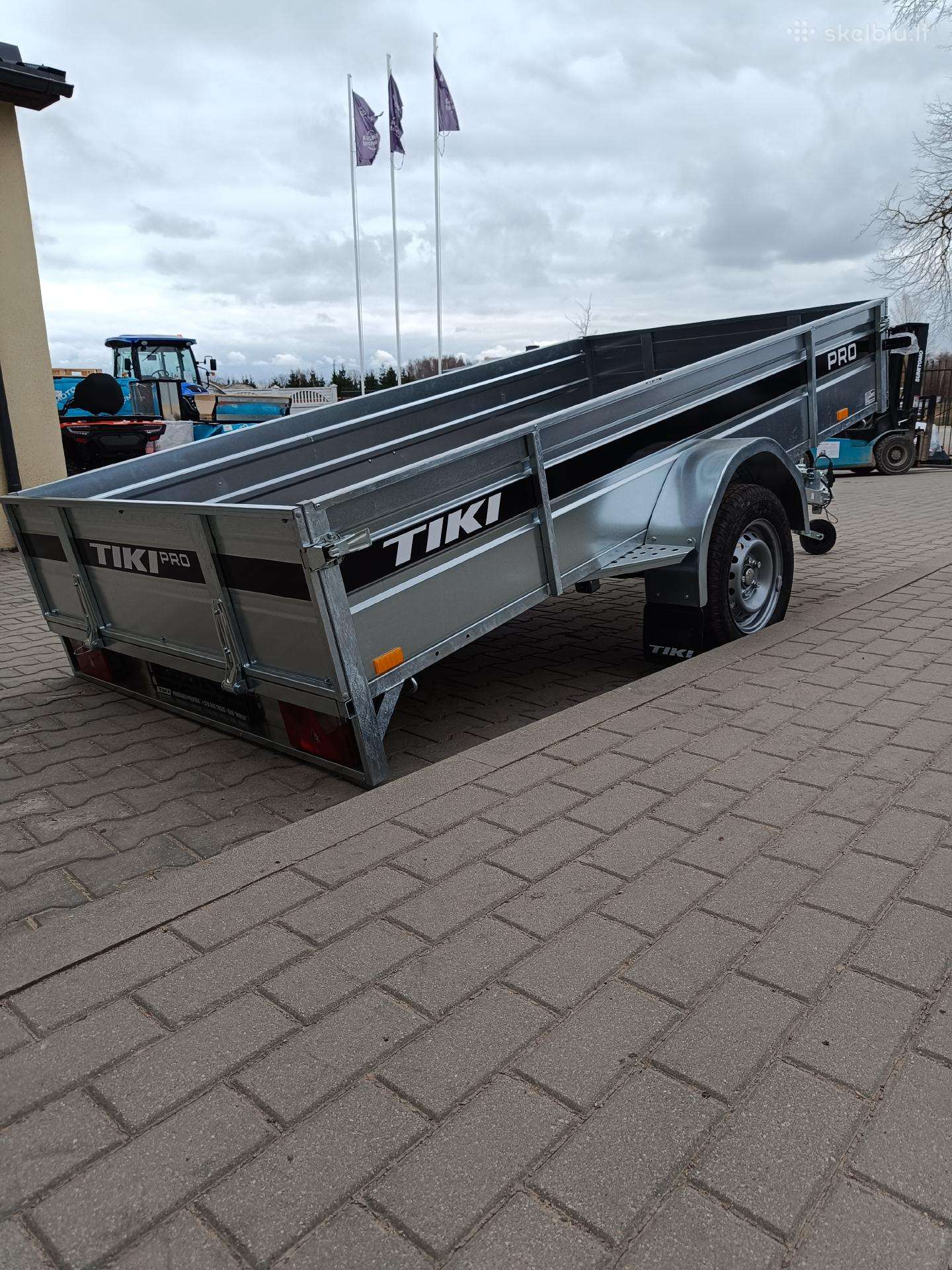 Tiki Treiler, passenger car trailers