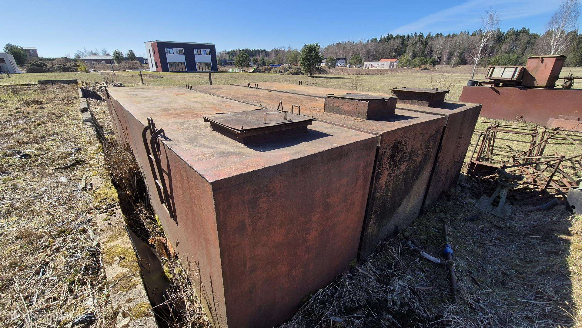 Bačka storasienė metalinė 13,5m3, kita