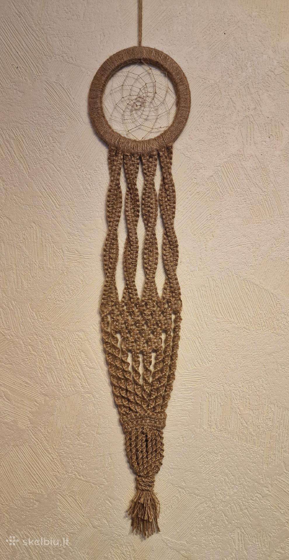 Parduodu rankų darbo pintą rankdarbį