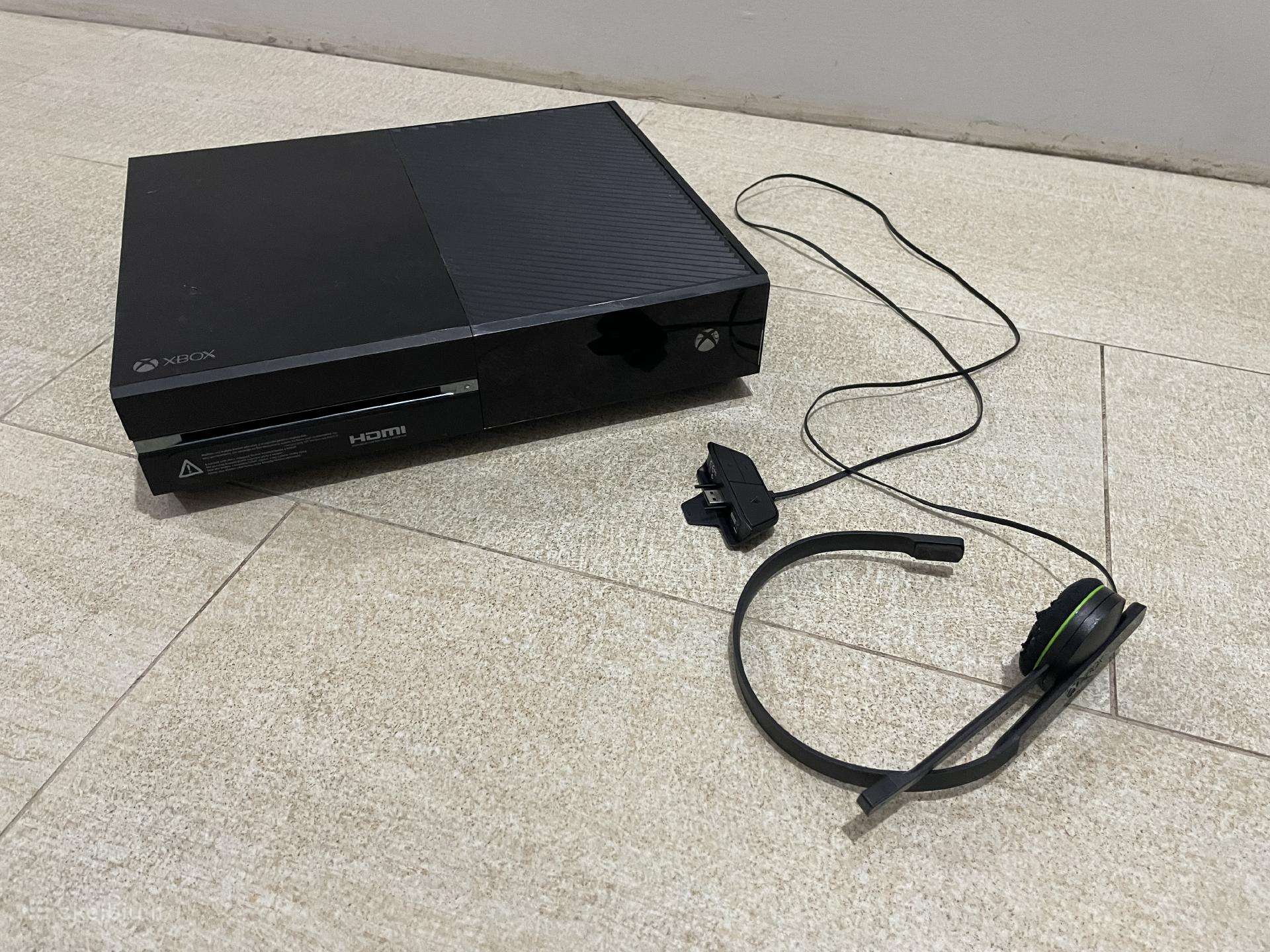 Xbox One ir ausinės (Netikrinta)