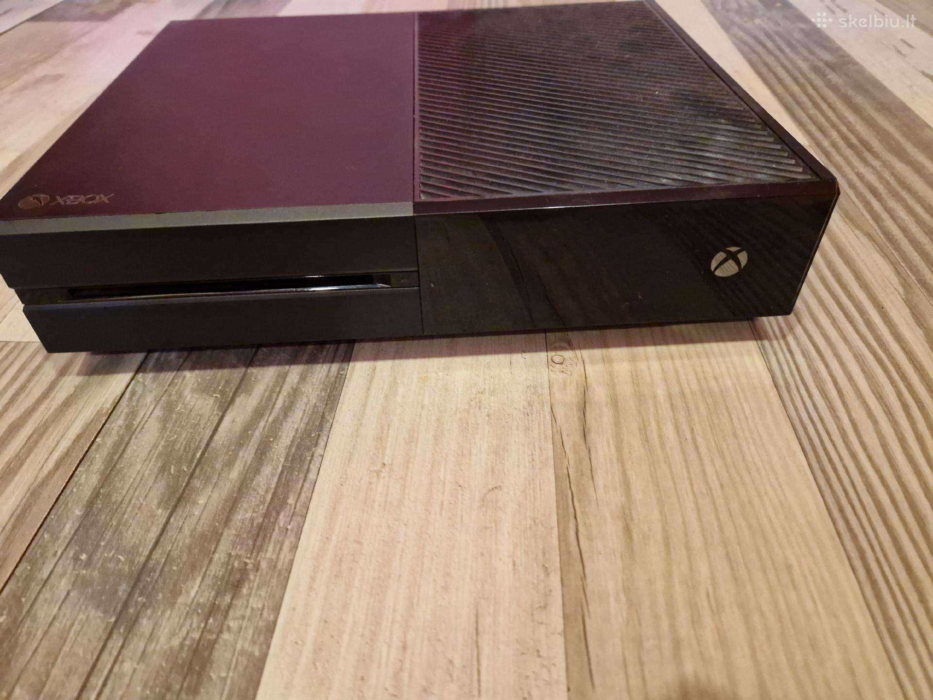 Xbox One su dviem žaidimais (Mafia 3 ir Fifa 19)