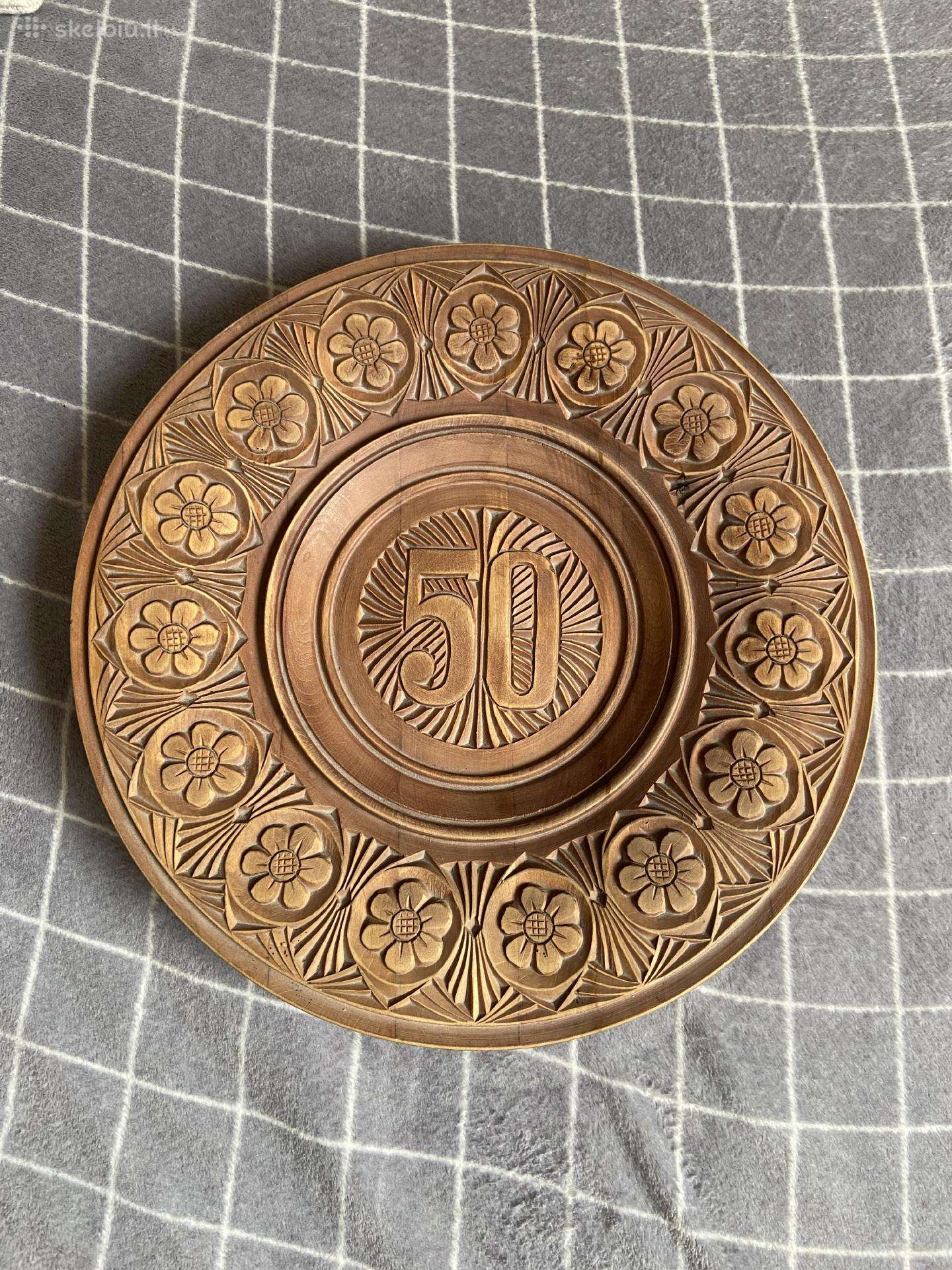 Medinė raižyta lėkštė - 50 metų