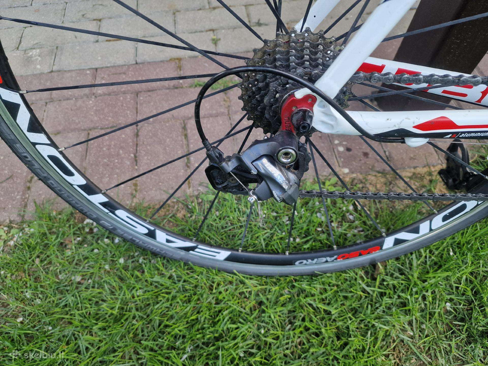 Road, sports bike Cube 28″