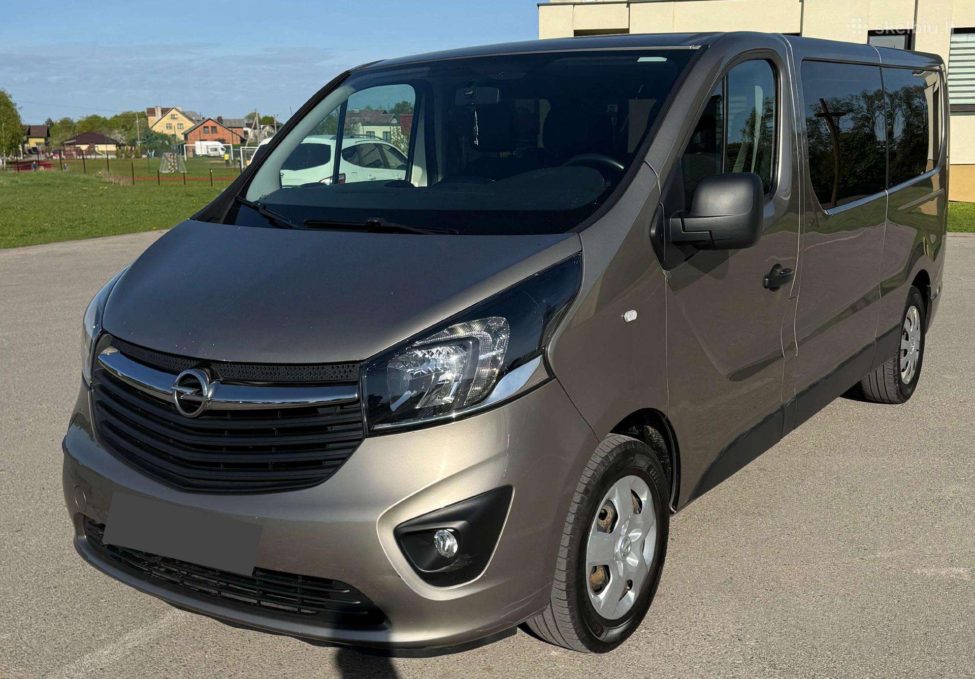 Opel Vivaro, passenger minibus