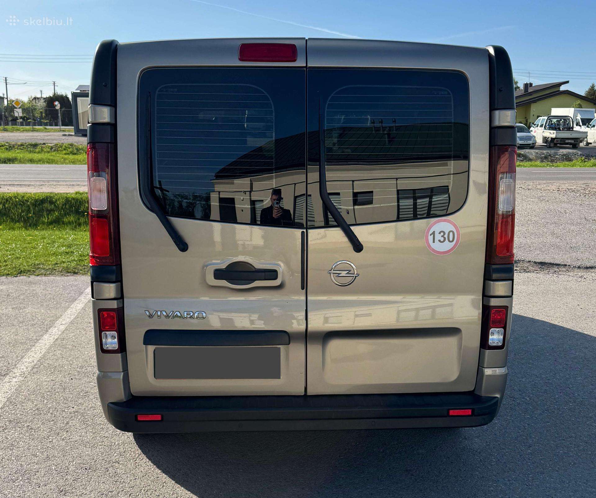 Opel Vivaro, passenger minibus