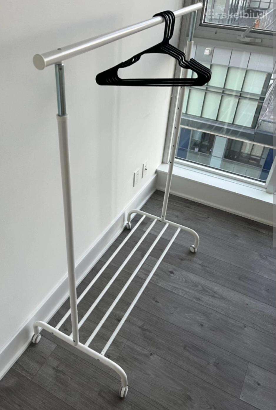 Ikea rigga drabužių kabykla