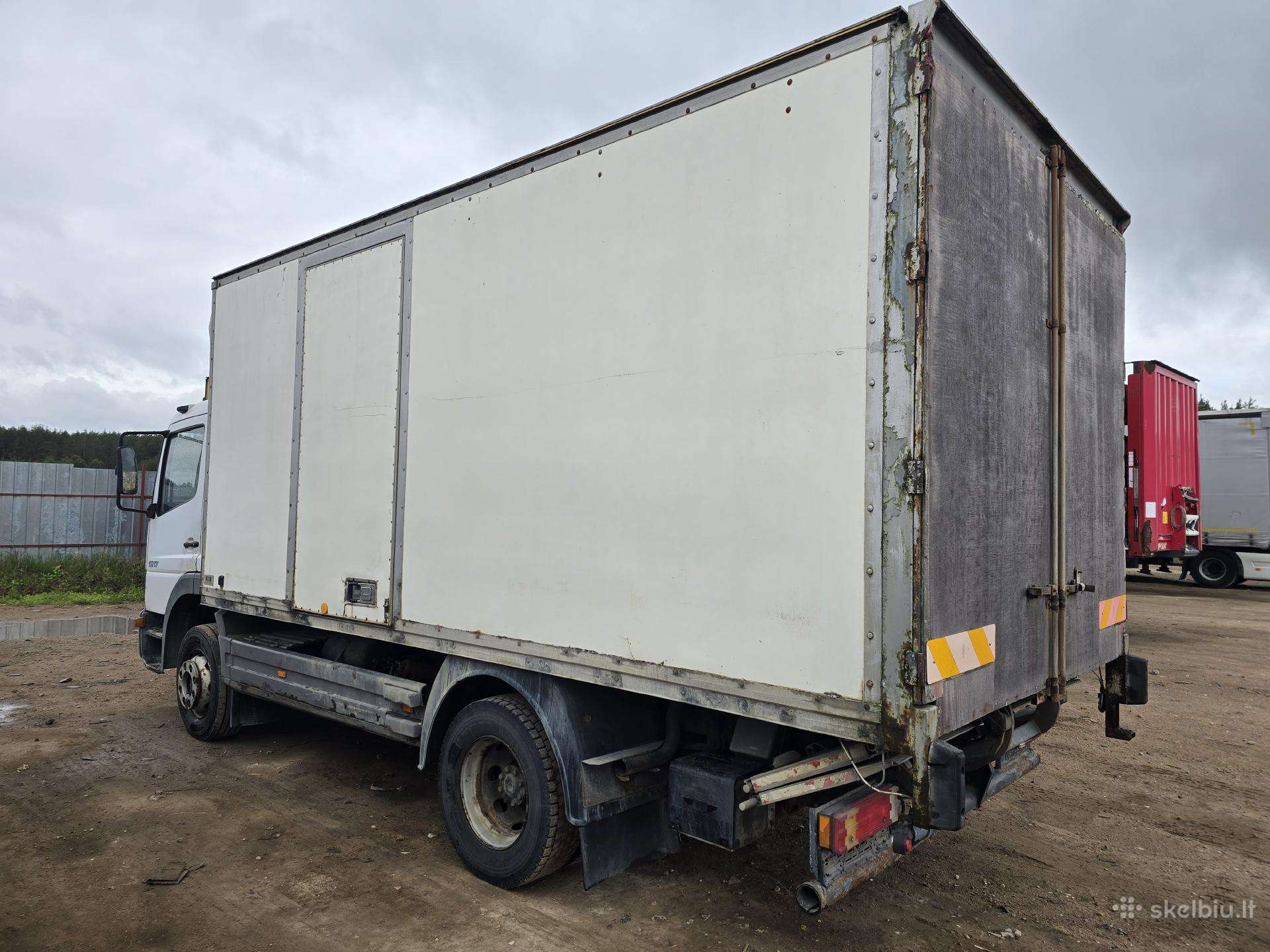 Mercedes-Benz, trucks