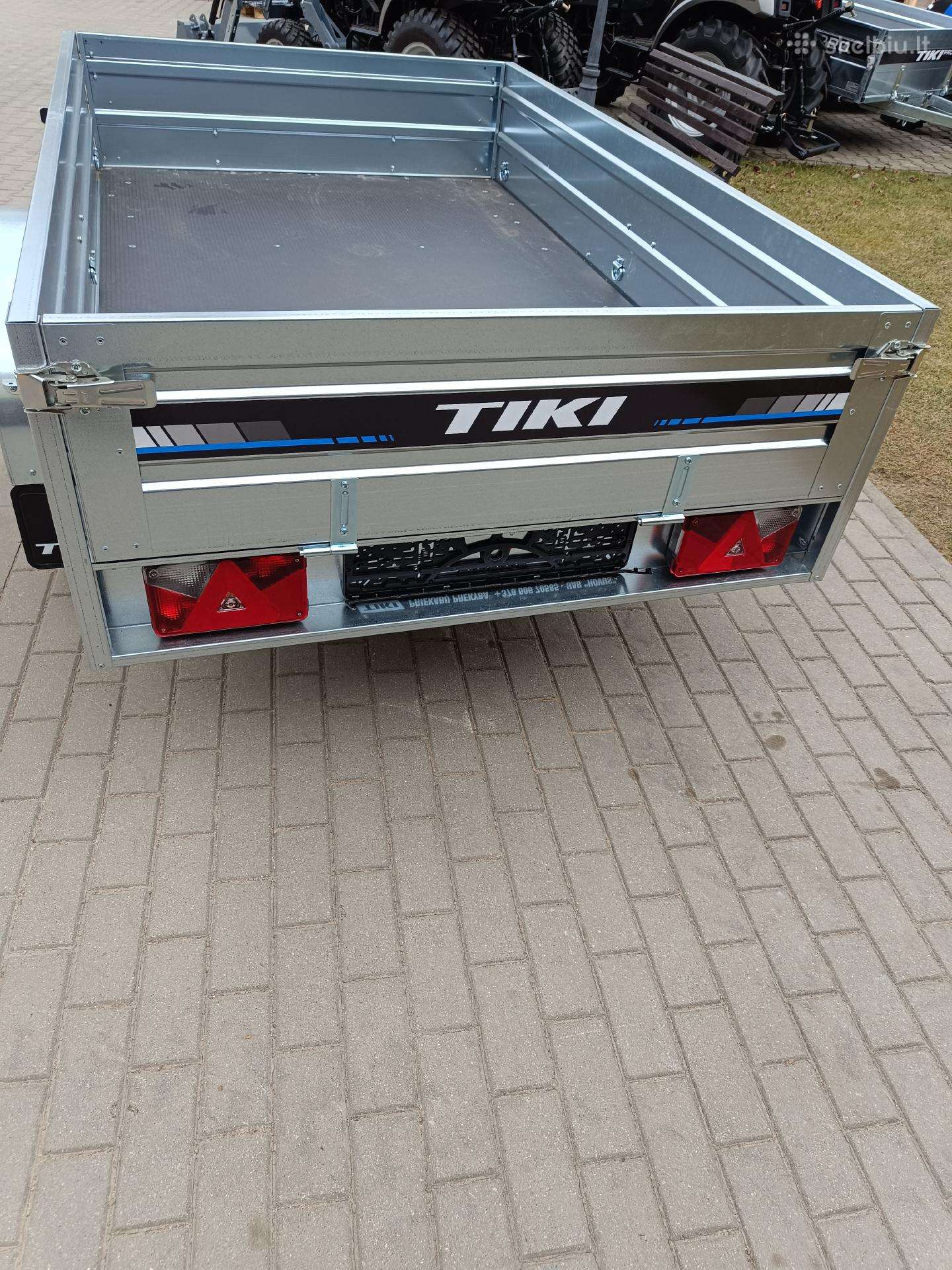 Tiki Treiler, passenger car trailers