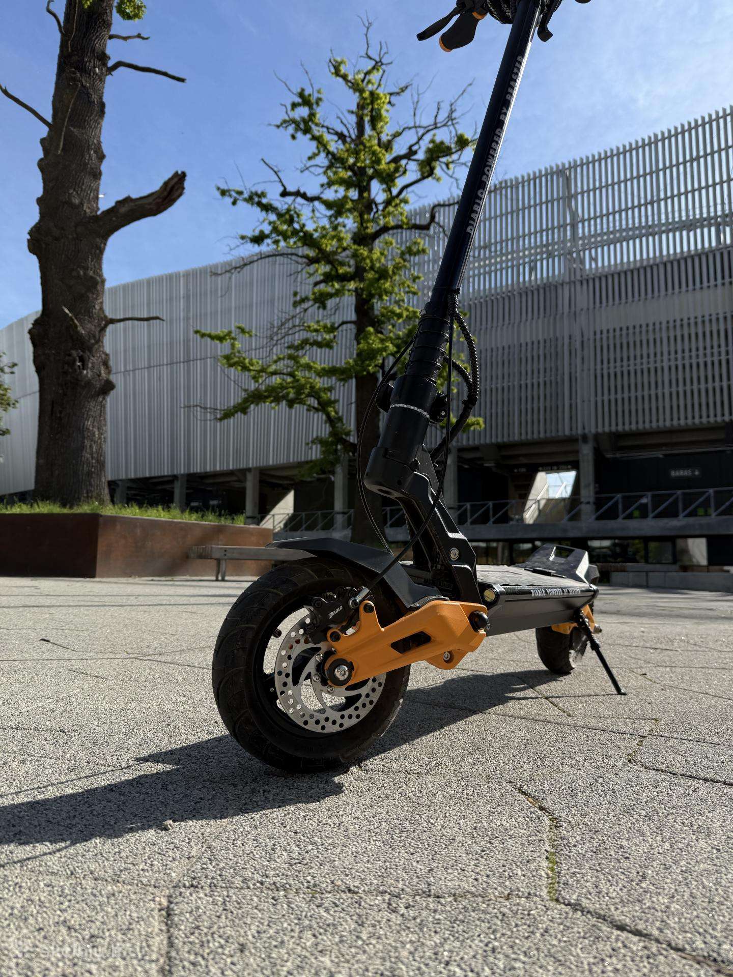 Electric scooter Beaster