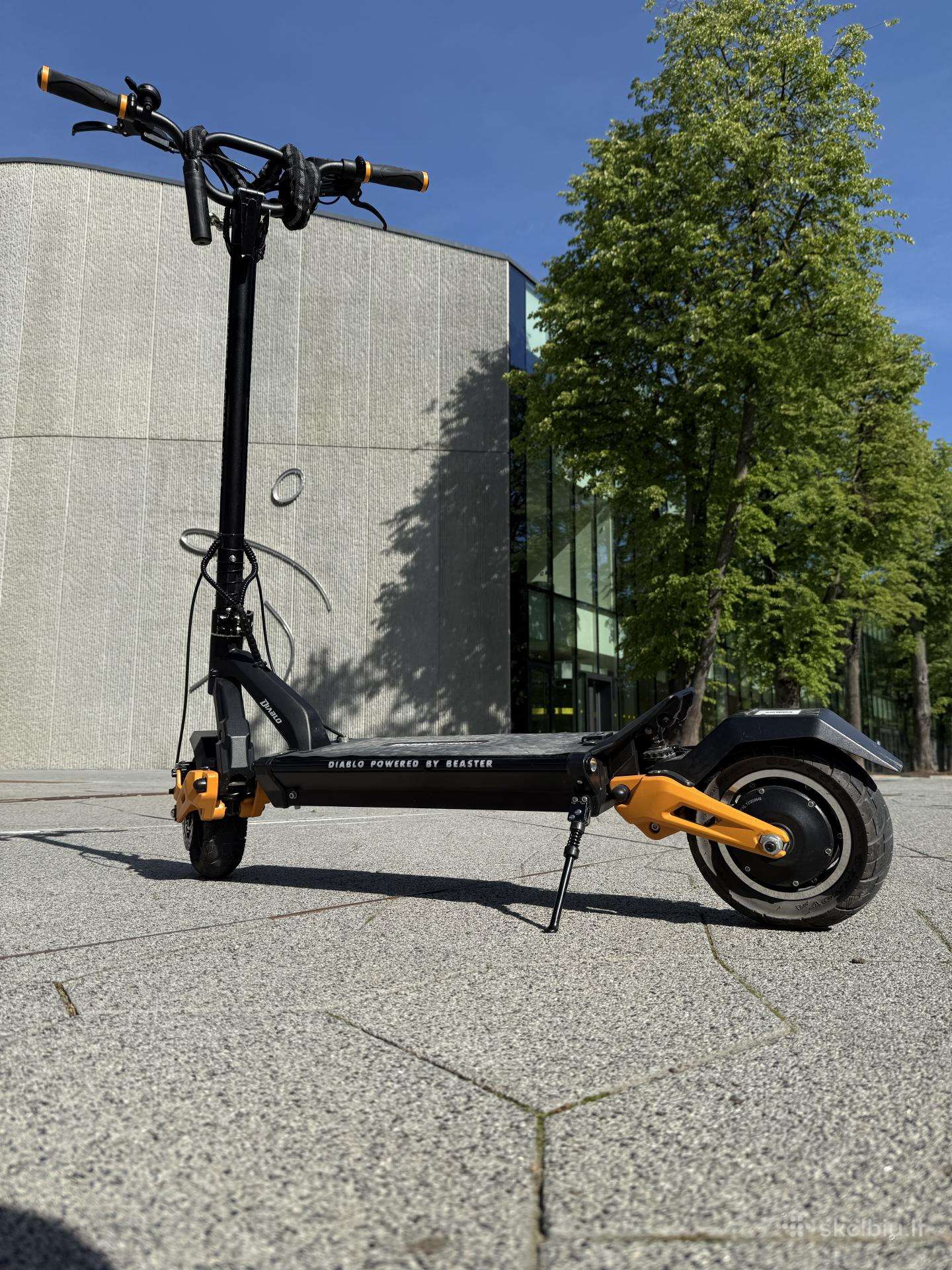 Electric scooter Beaster