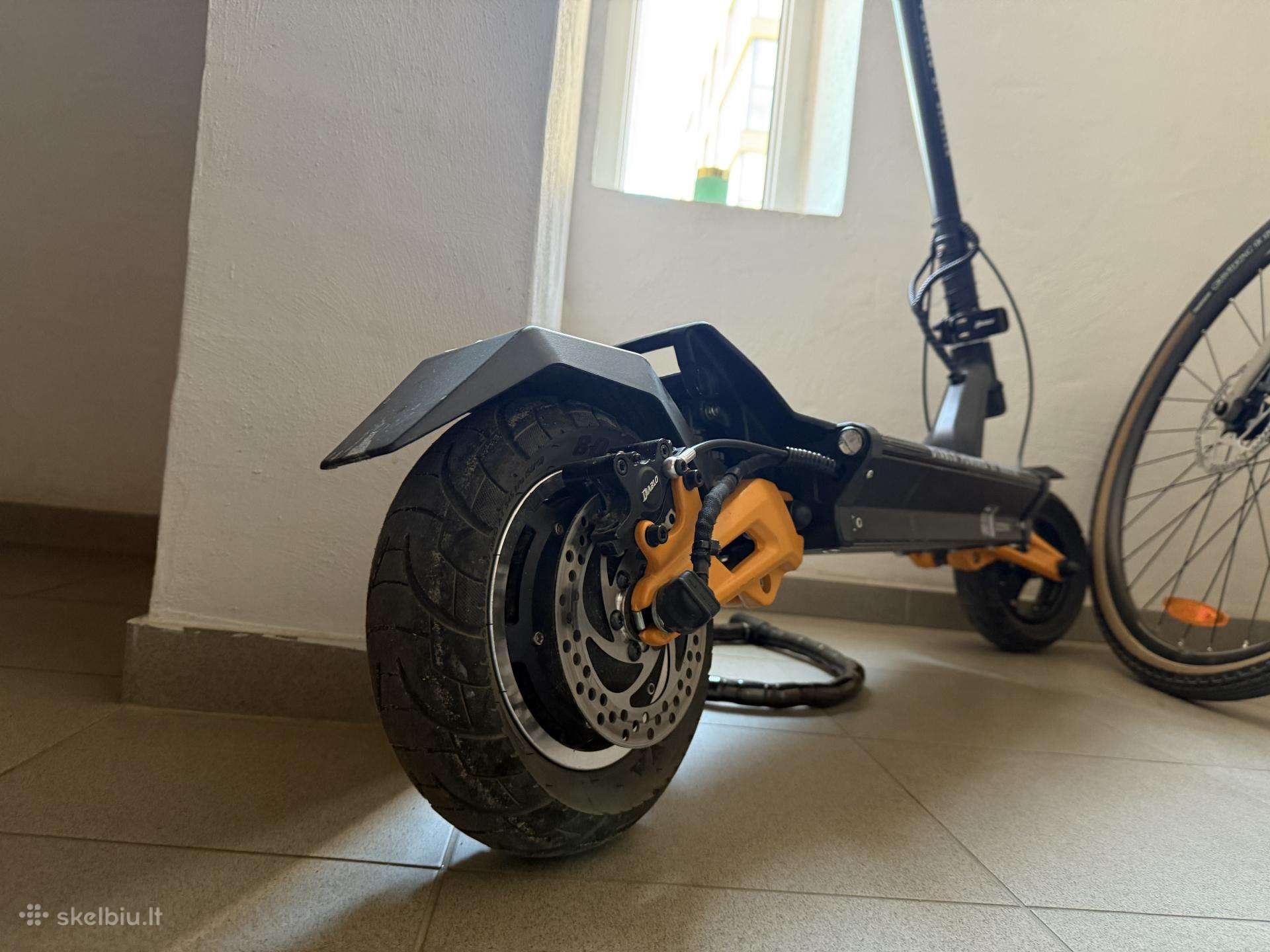 Electric scooter Beaster