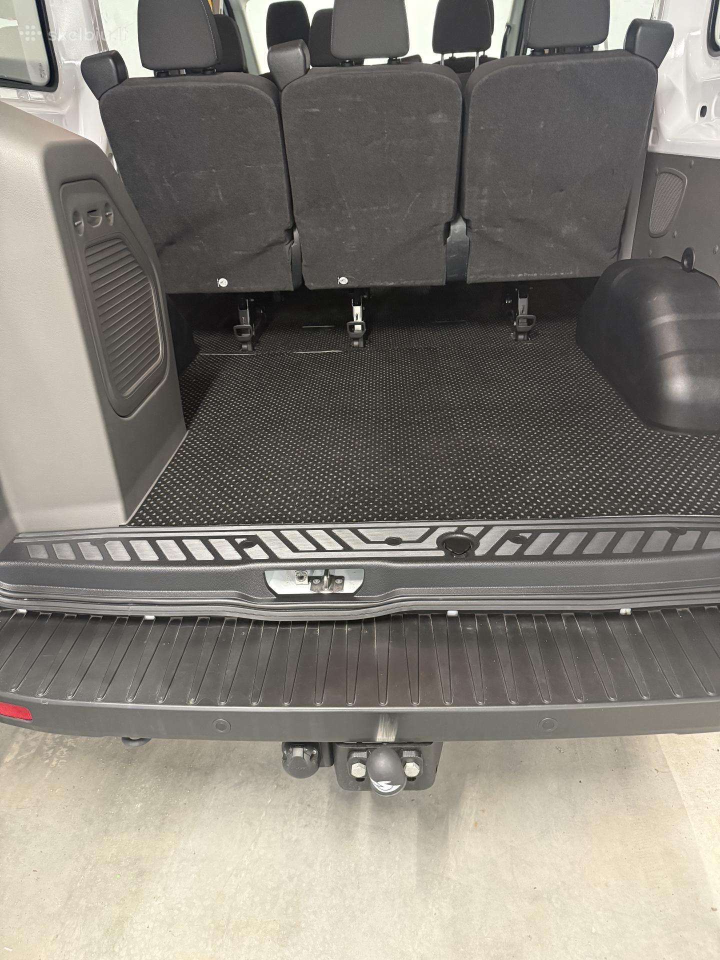 Ford Transit, passenger minibus