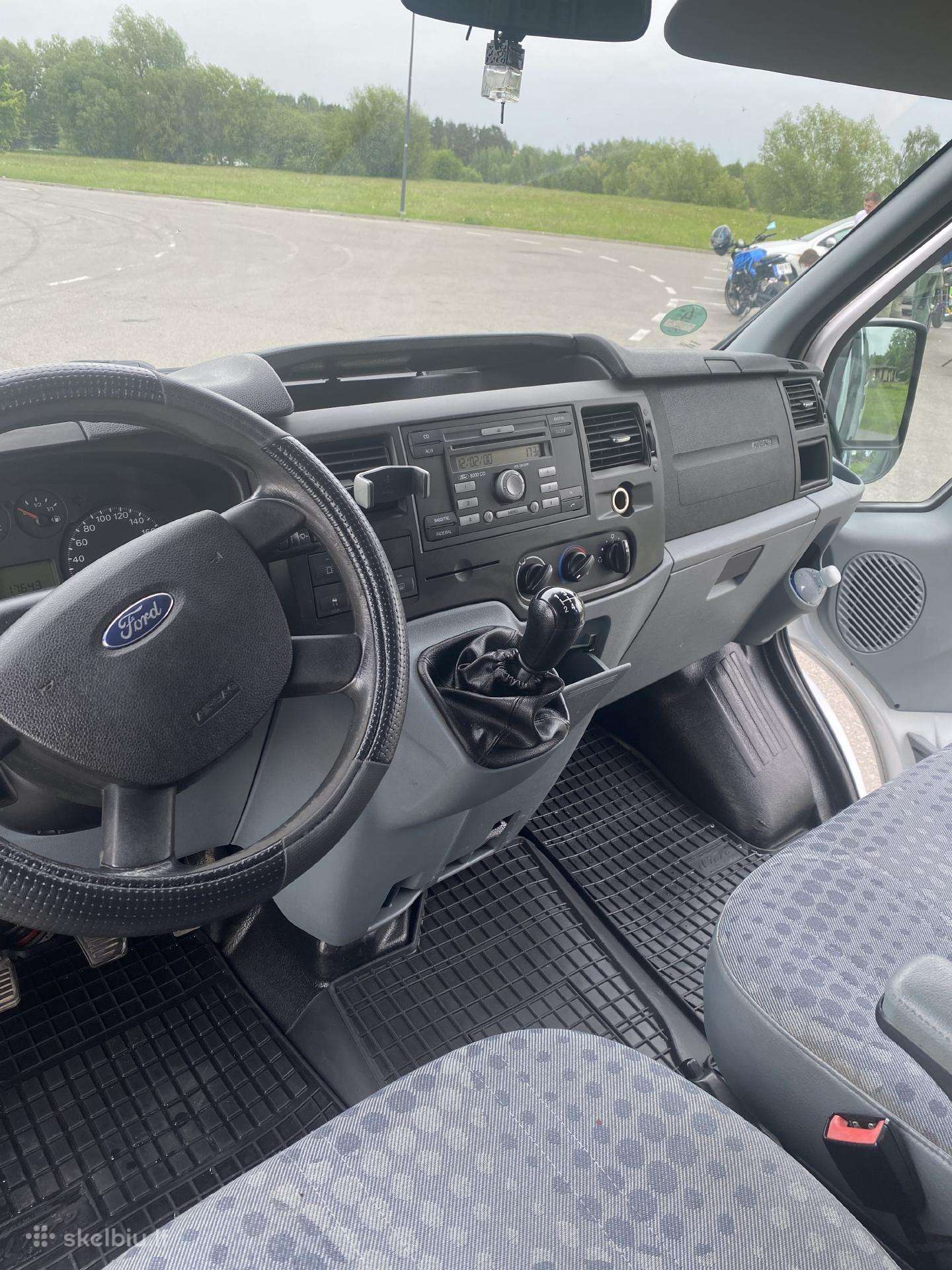 Ford Transit, keleivinis mikroautobusas