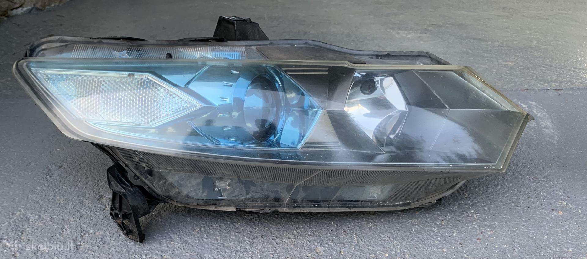 Honda Insight žibintai