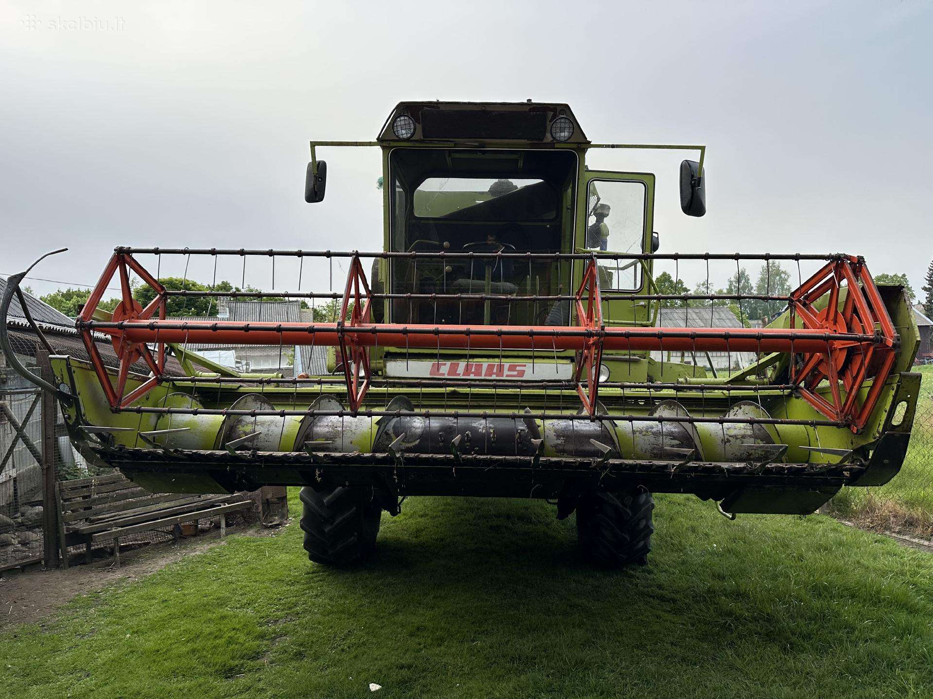 Claas 80, kombainai