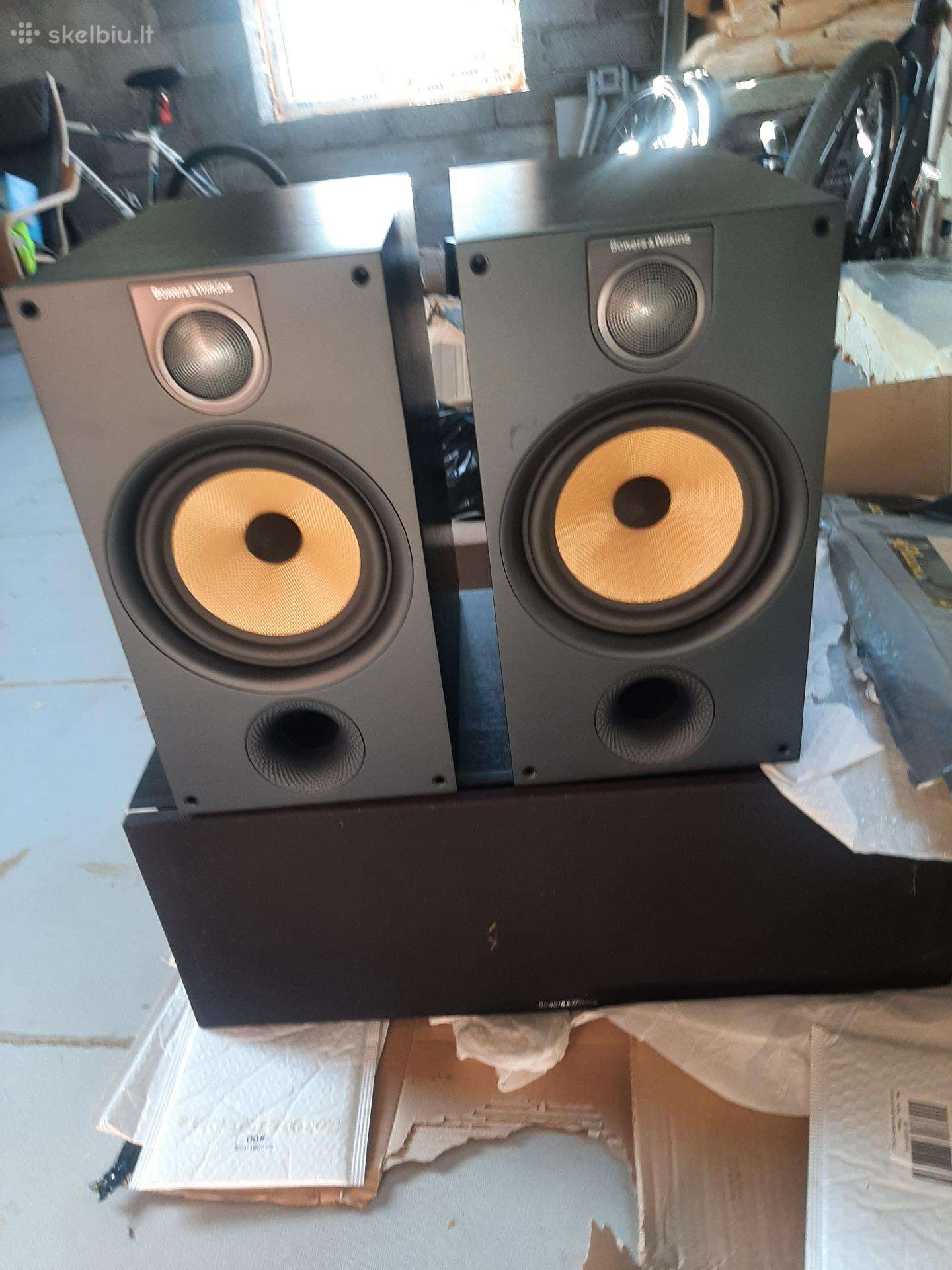 Bowers & Wilkins