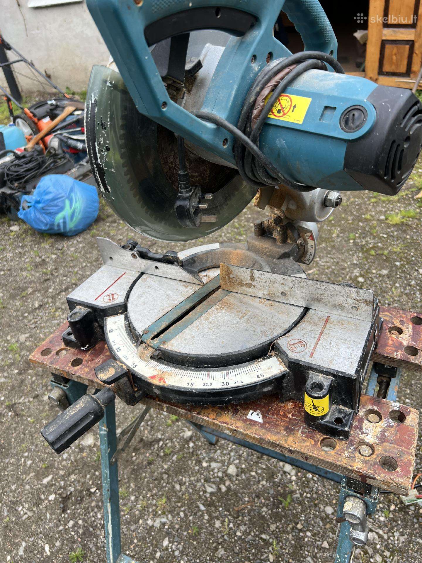 Makita dewalt stakles