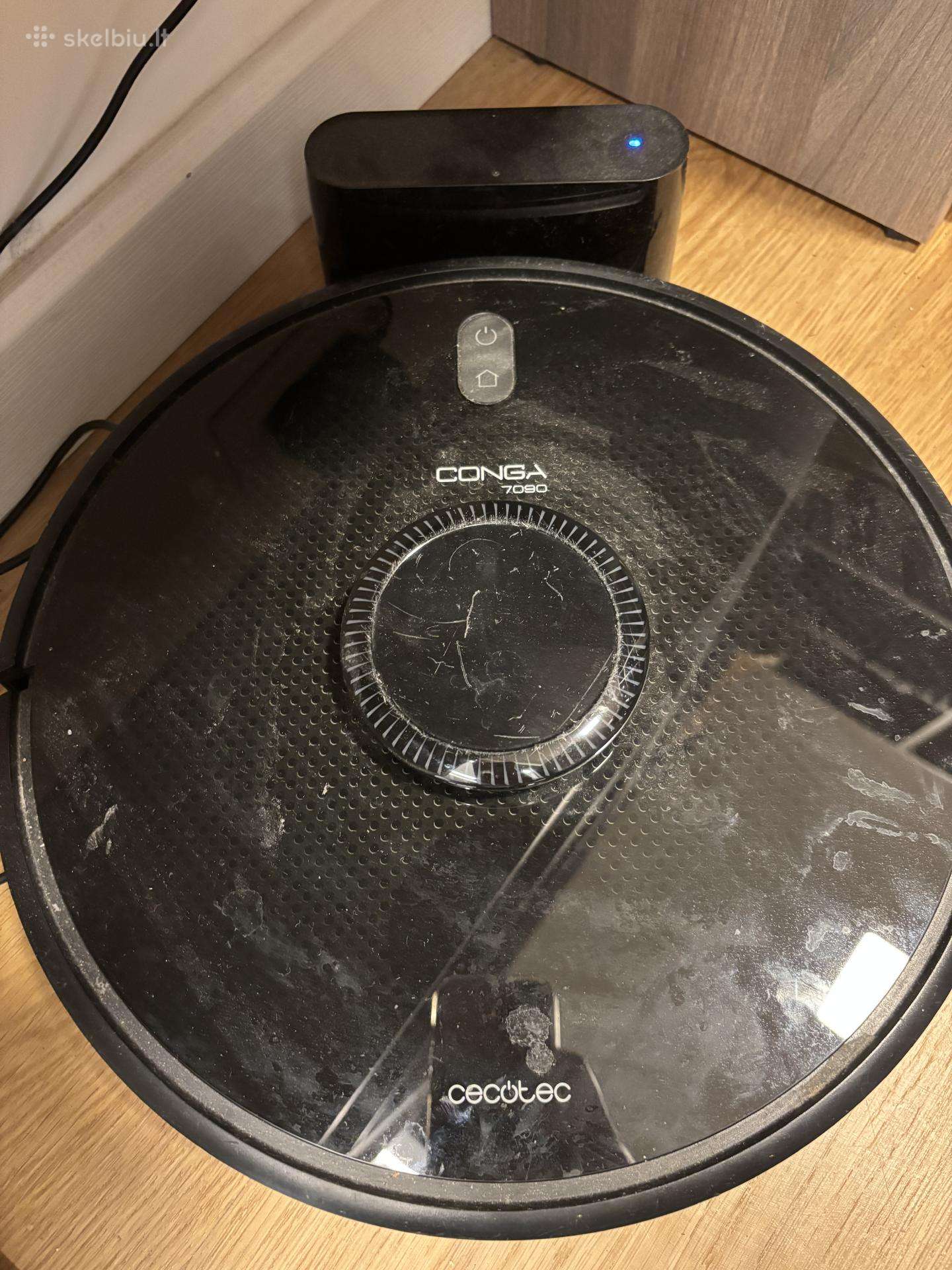 Siurblys robotas conga