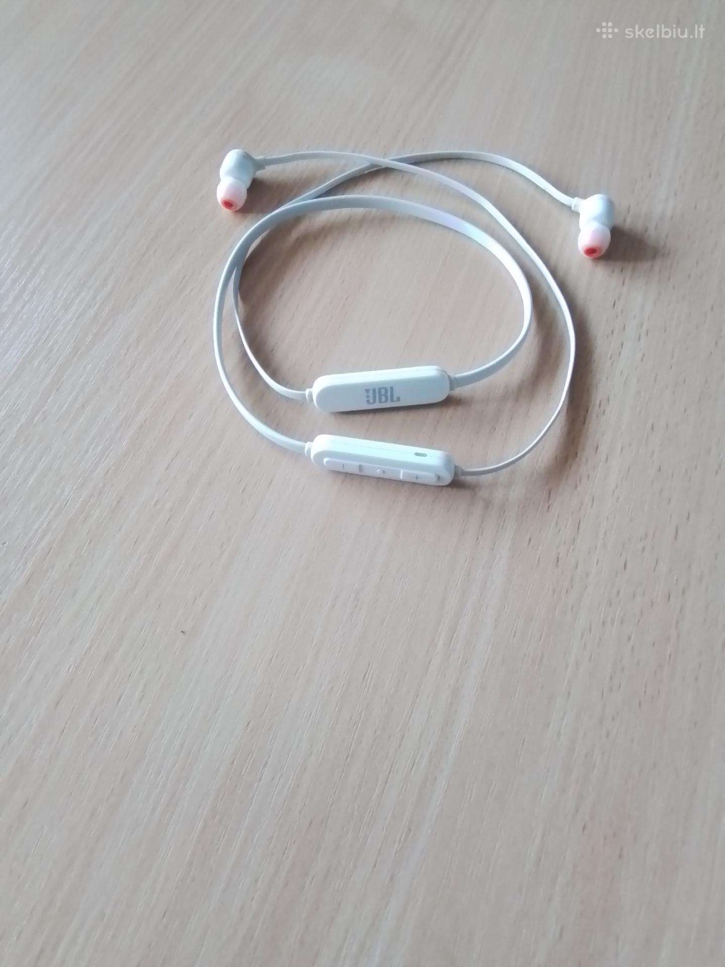 Belaidės Jbl ausinės
