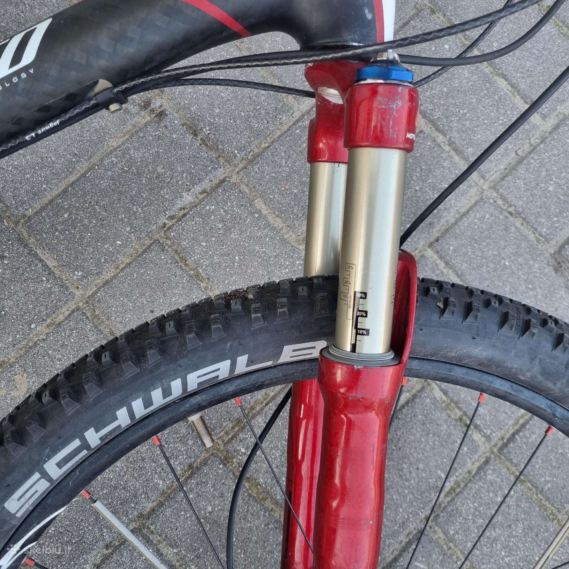 Kalnų dviratis Specialized 26″